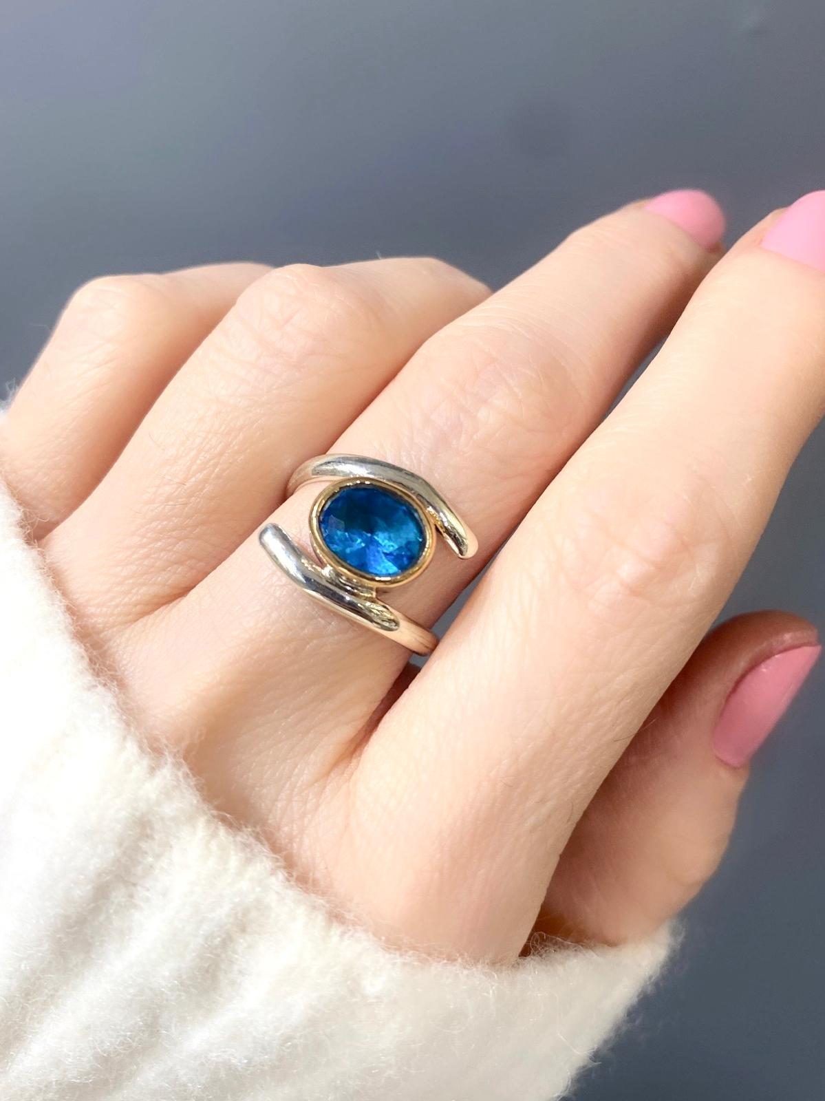 Oval Mavi Topaz Taşlı Yüzük