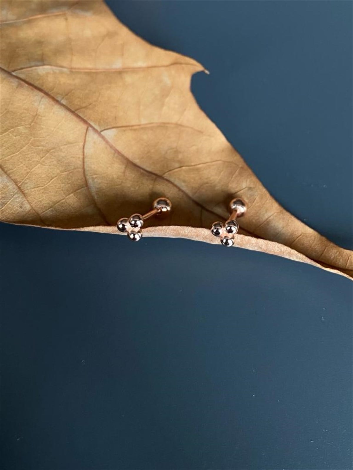 Üç Güverseli Piercing