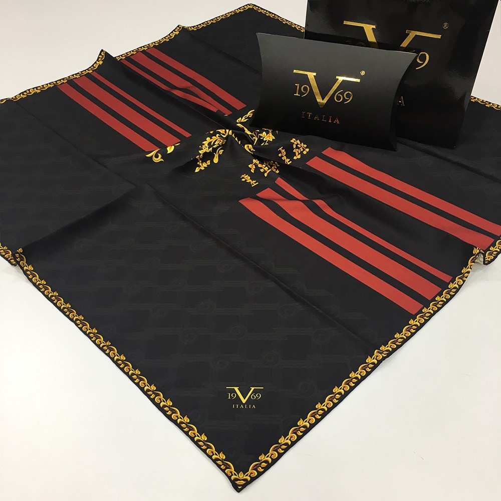 EŞARPDesenli Black Seri Twill Eşarp Askısı ile Birlikte 90x90 cm