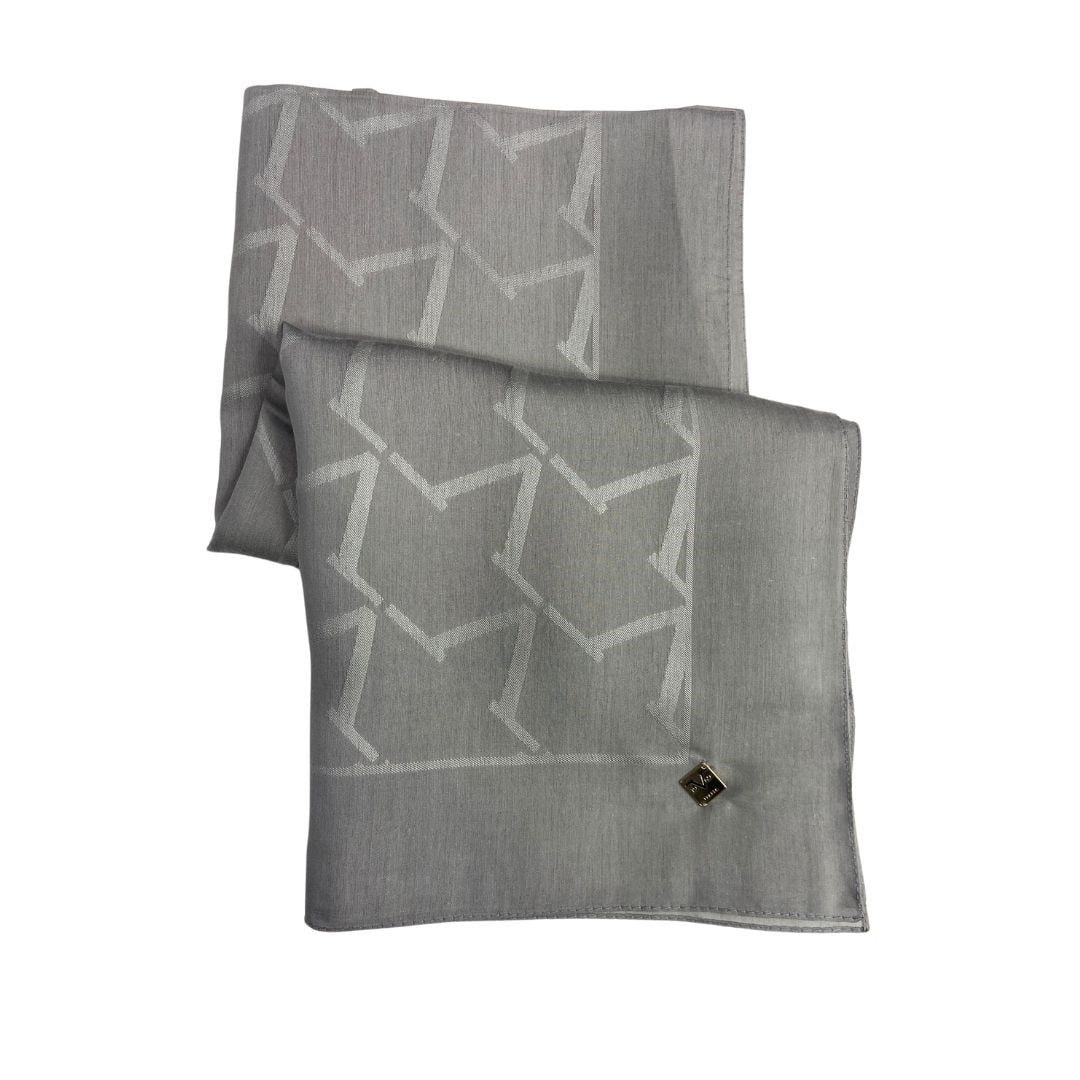 EŞARPDüz Renk Jakarlı Yün Seri Eşarp Askısı ile Birlikte 120x120 cm
