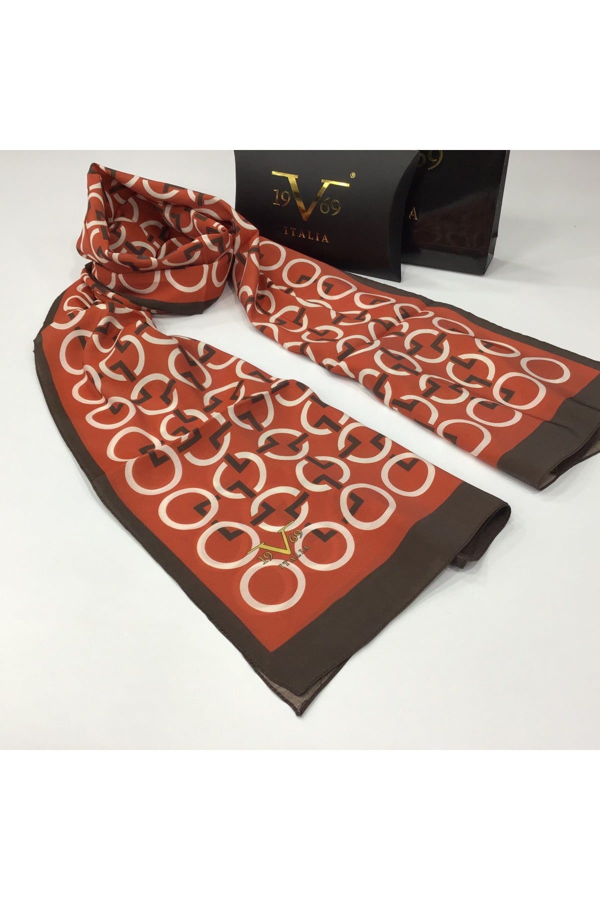 MODAL ŞALGeometrik Desen Modal Seri Şal Askısı ile Birlikte 75x200 cm