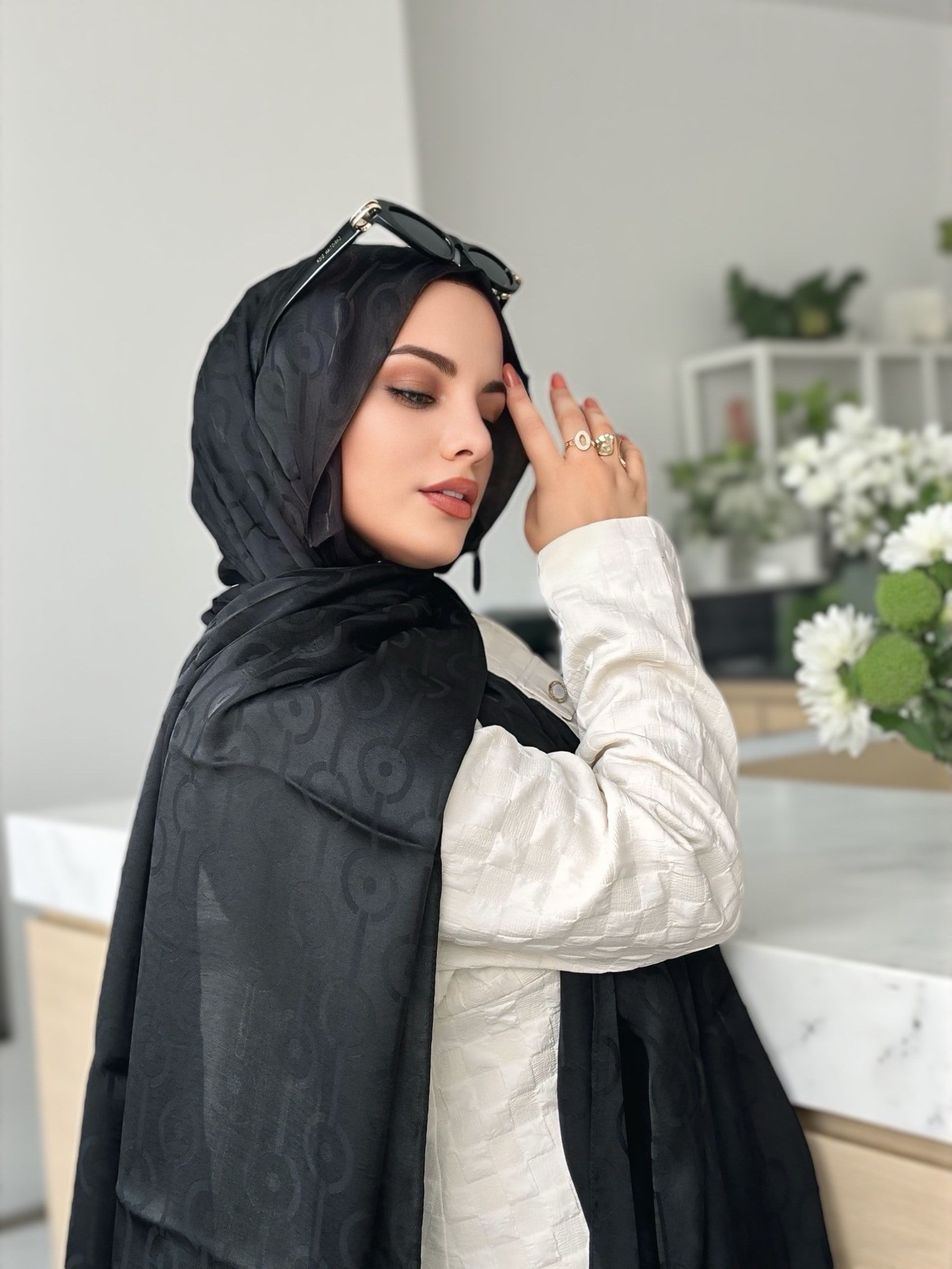 ShawlItalian Jakar Seri Şal Askısı ile Birlikte 75x200 cm