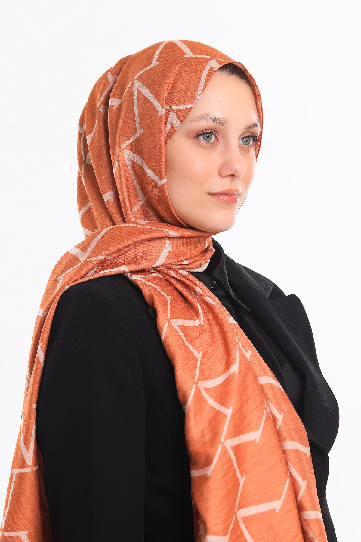 JAKARLI MODAL ŞALV  Desen Jakarlı Modal Seri Şal Askısı ile Birlikte 75x200 cm