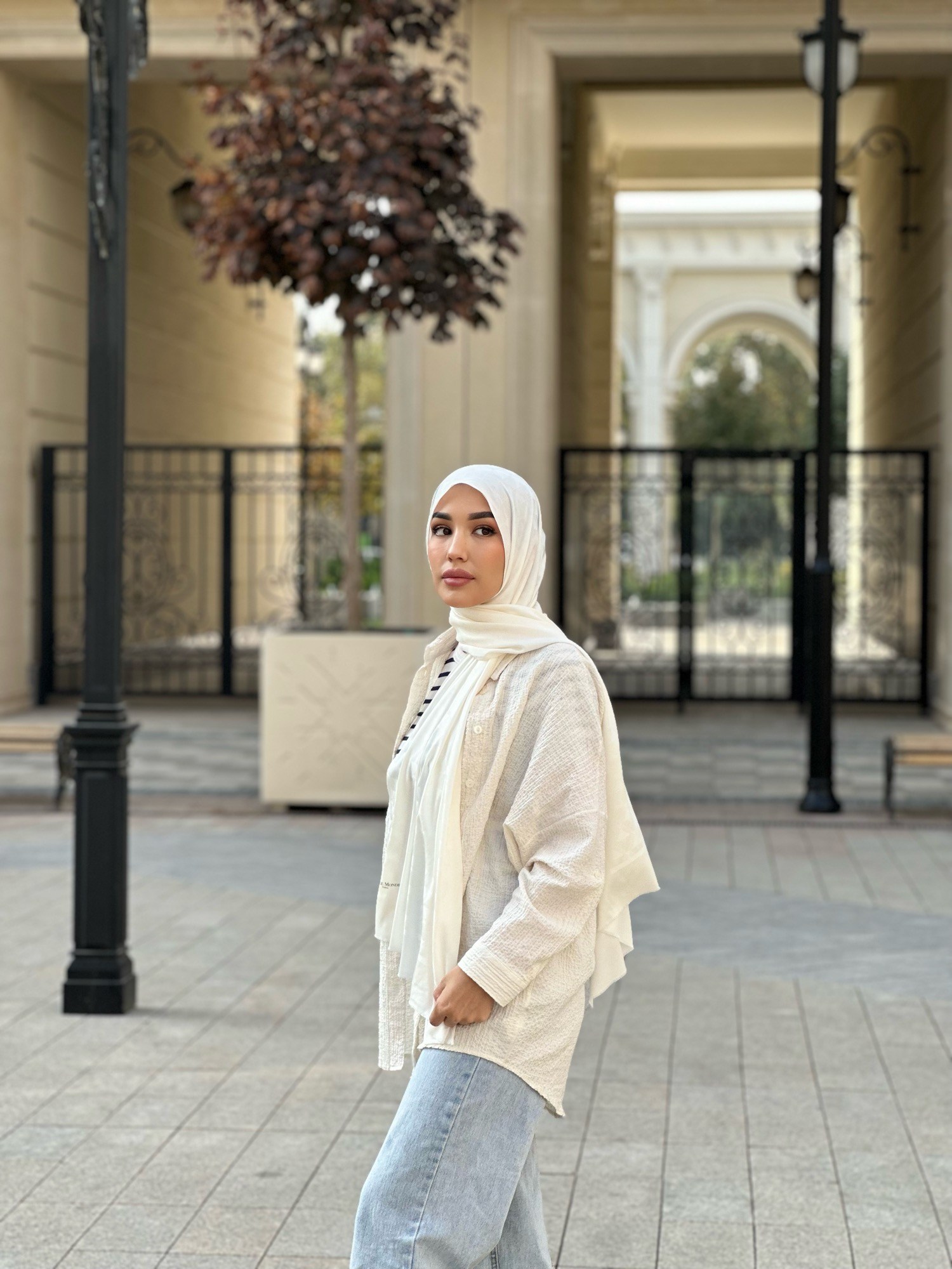 ShawlFrance Jakar Seri Şal Askısı ile Birlikte 70x180 cm