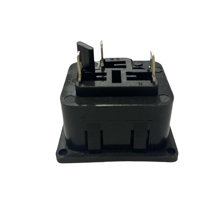 IC-215A2-2 C19 Power Soket Dişi Kulaksız