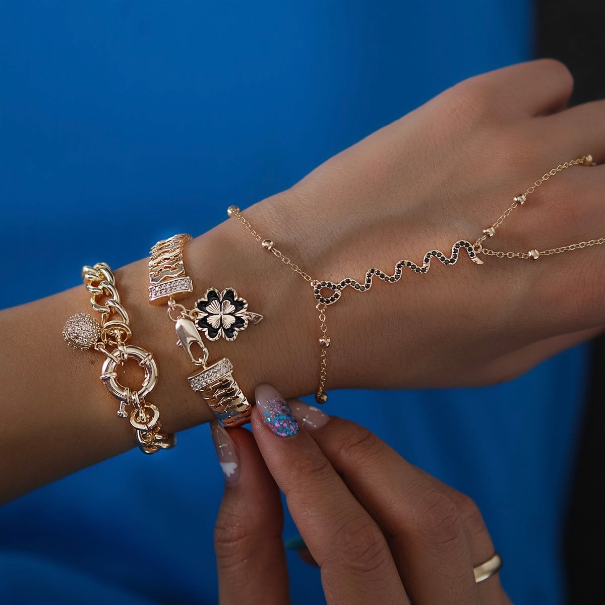 Bilekliğini seç! :)