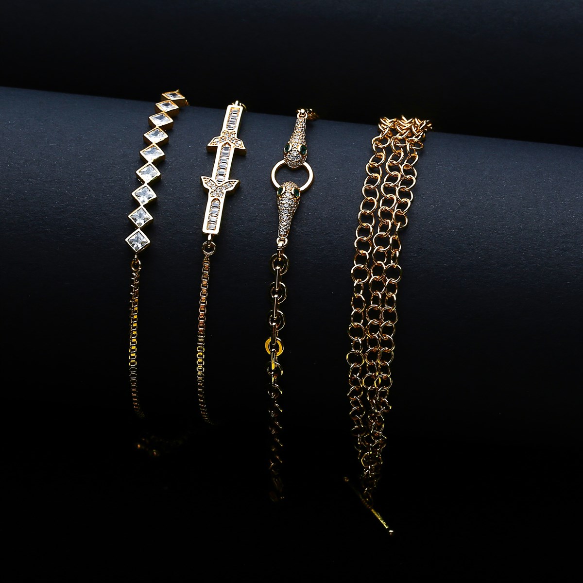 Bilekliğini seç! :)