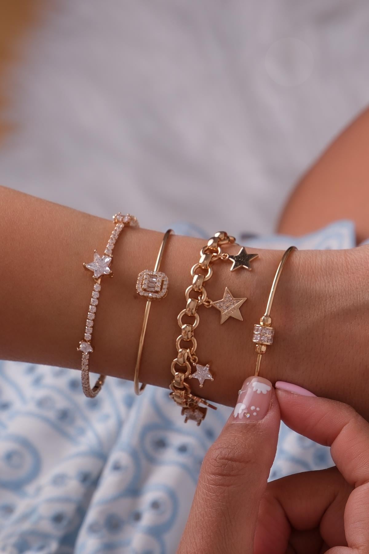 Bilekliğini Seç!:)