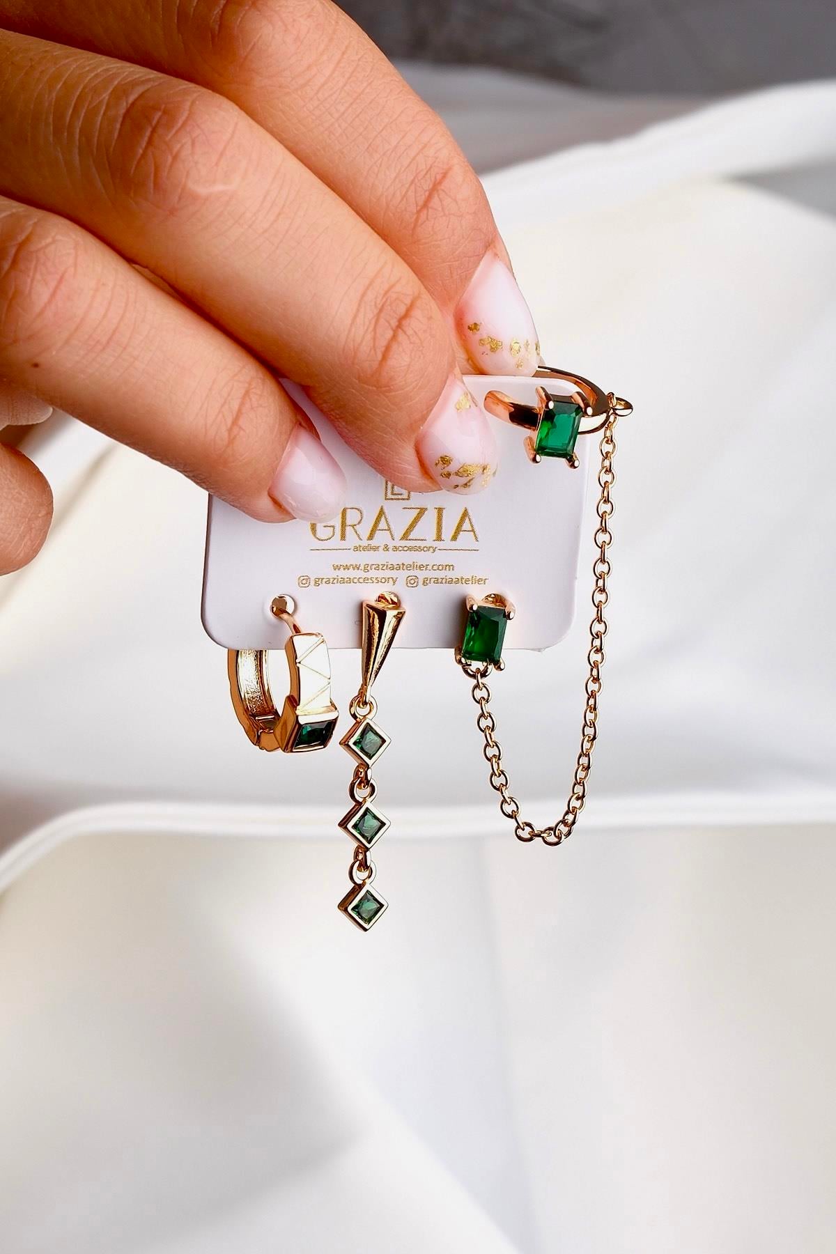 Çelik Üçlü Küpe Seti