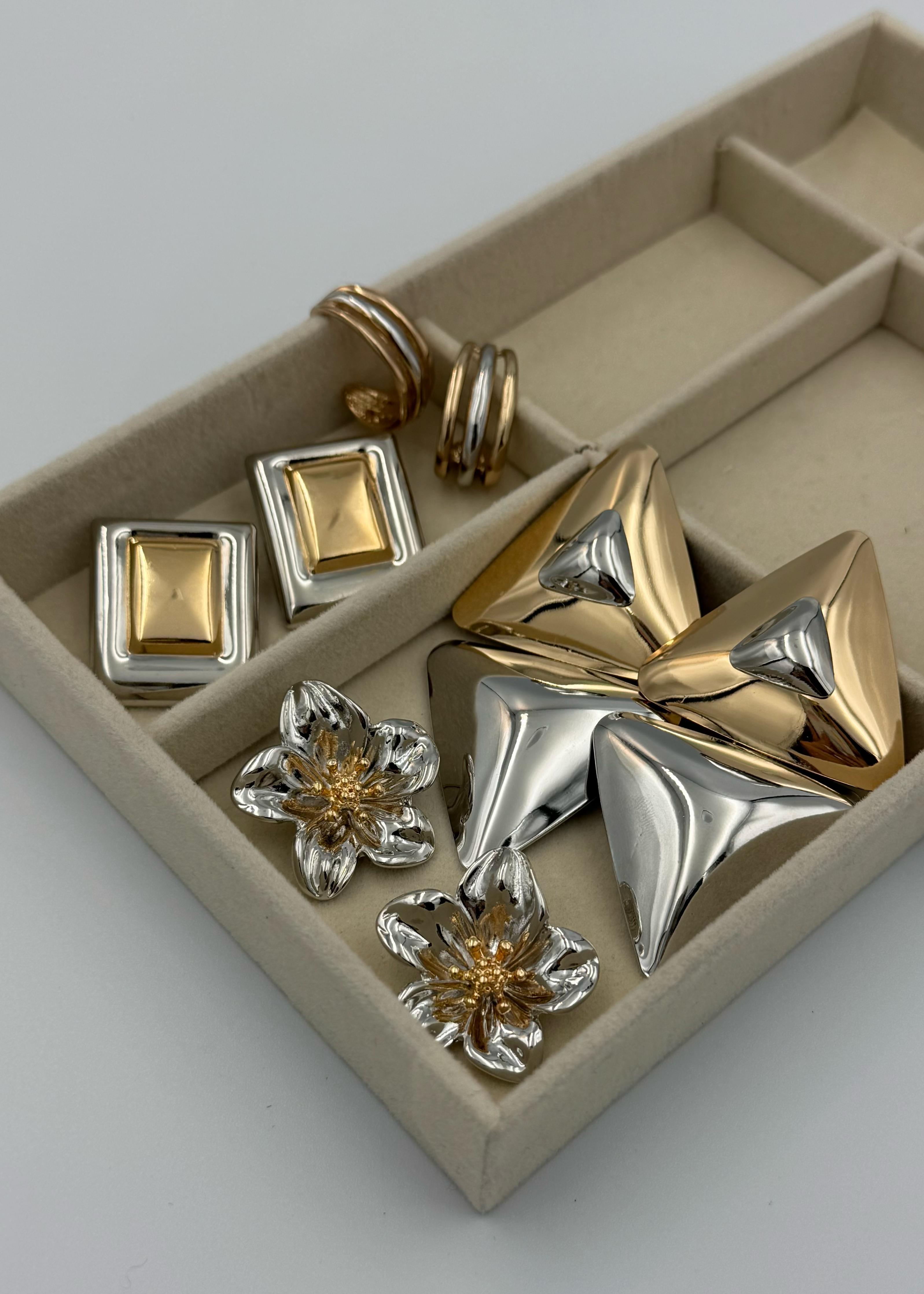 Çift Renk Tasarım Küpeler