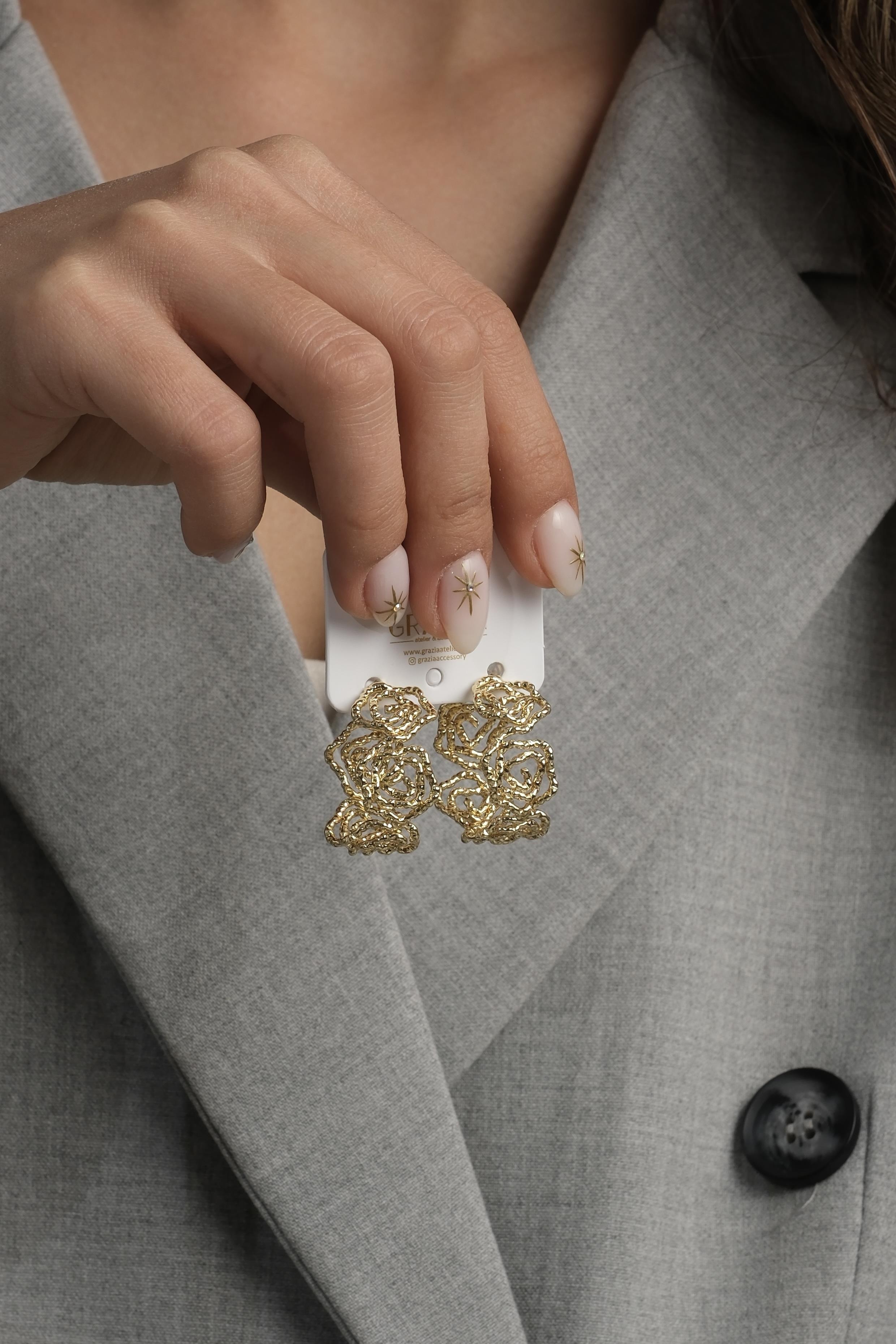 Gold Güllü Halka Küpe