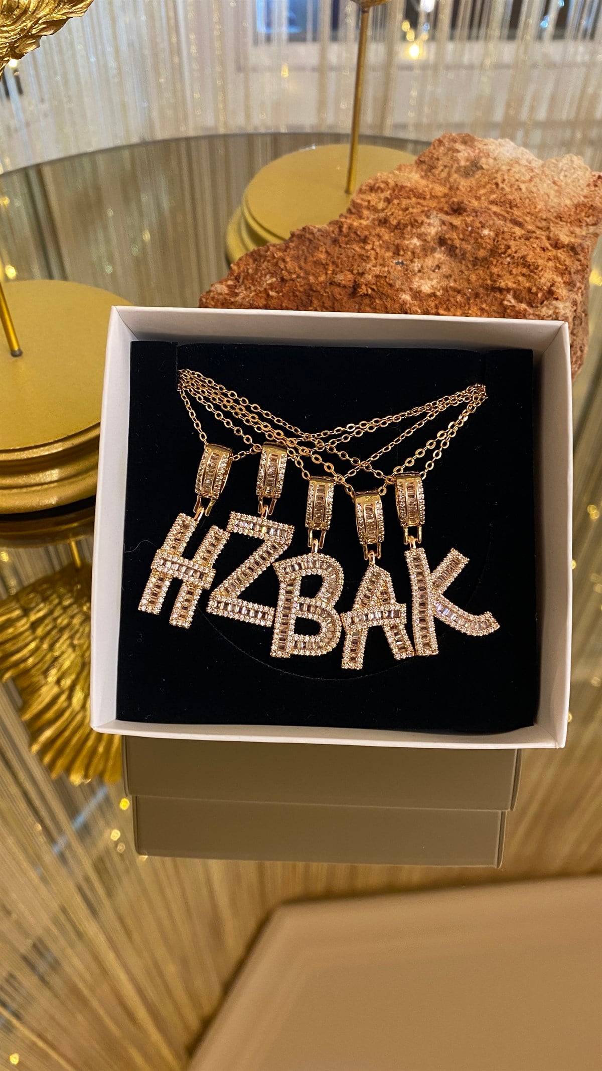 Harf Kolye