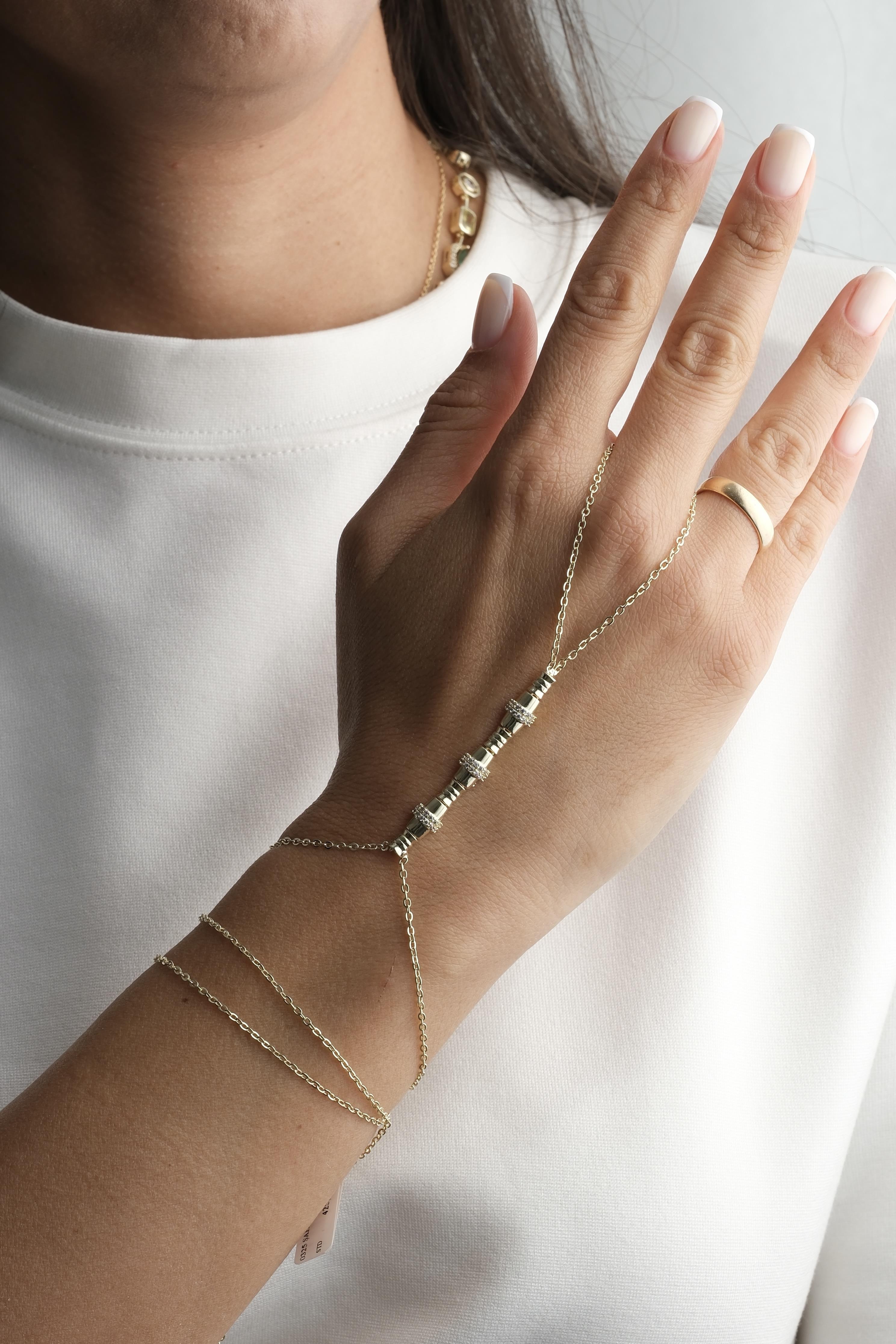 Serenay Model Şahmeran