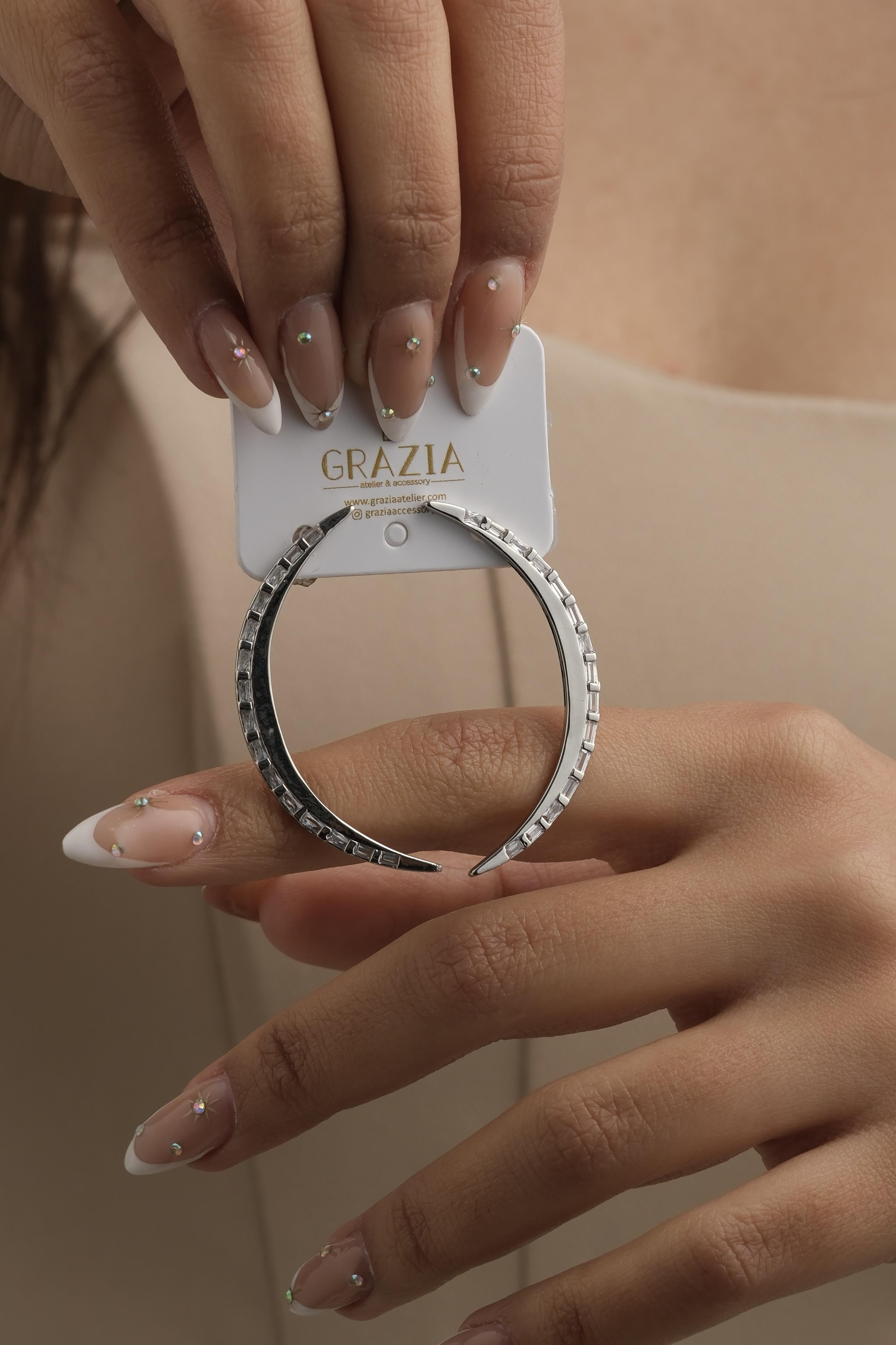 Silver İnce Yay Su Yolu Küpe