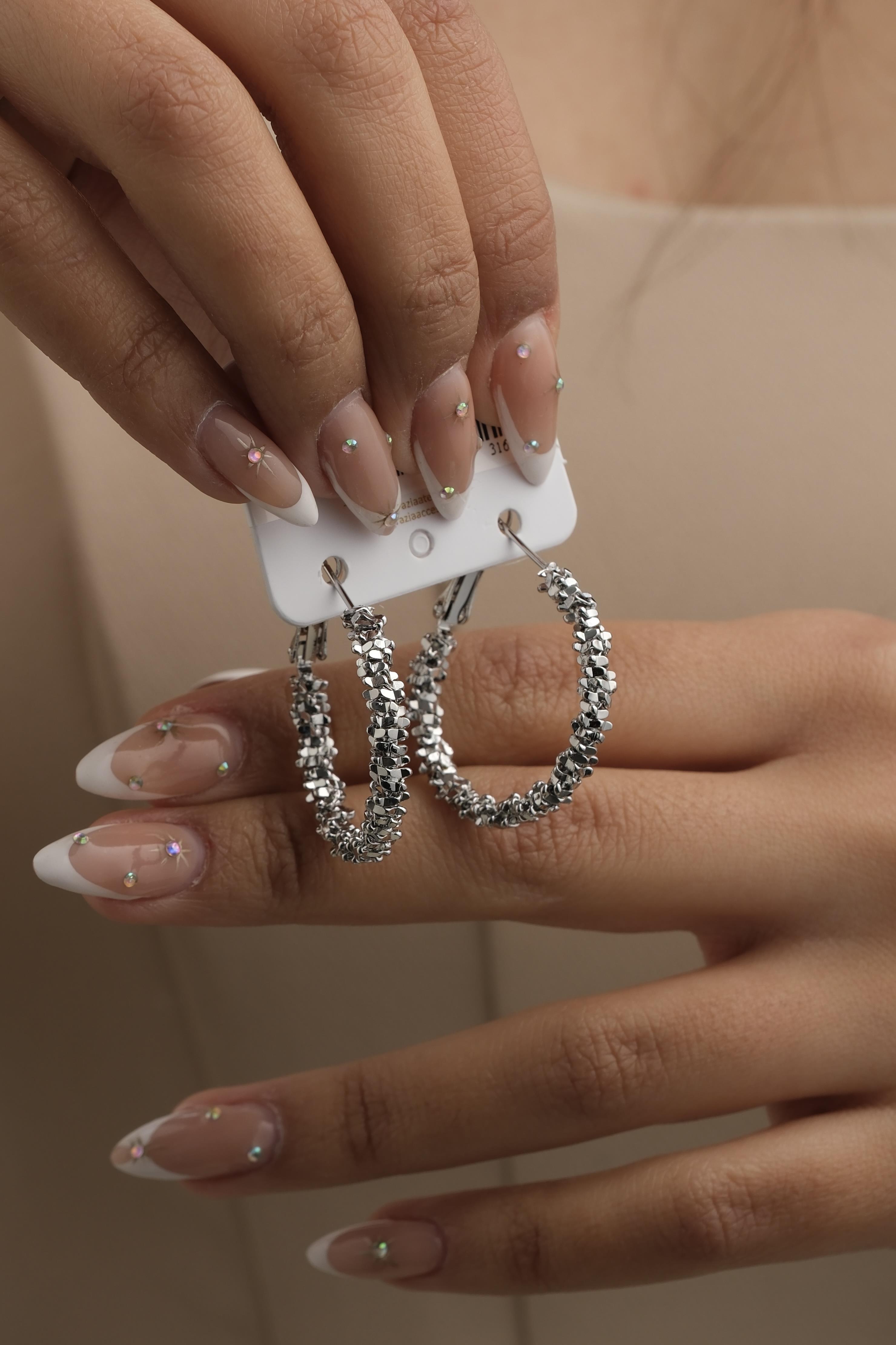 Silver Pütürcüklü Halka Küpe