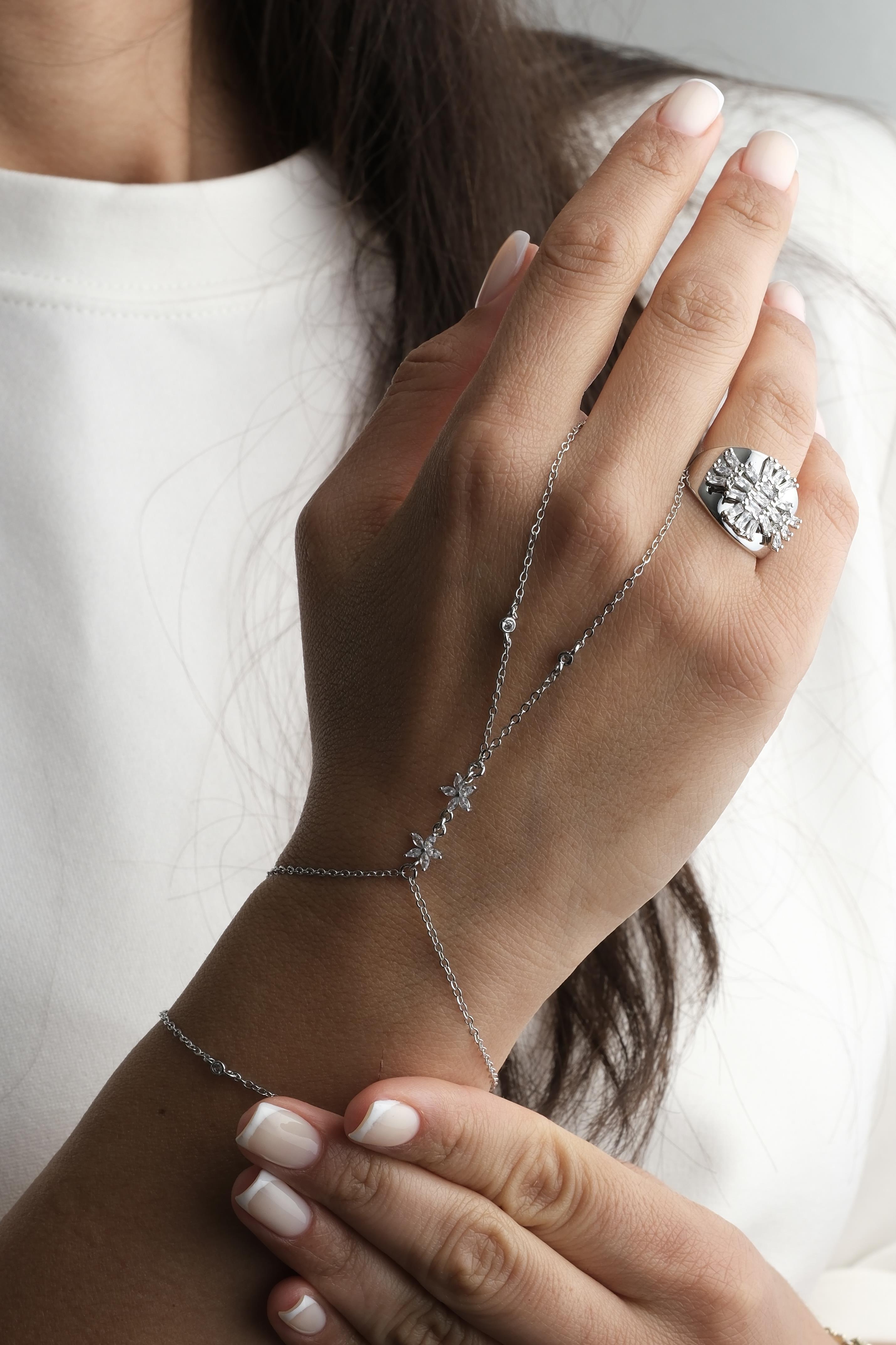 Silver Taşlı İkili Çiçekli Şahmeran