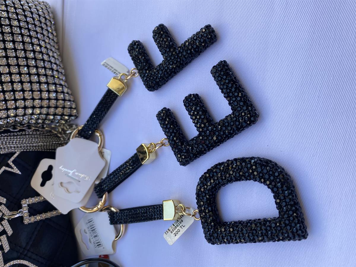 Siyah Renk Harf Anahtarlık