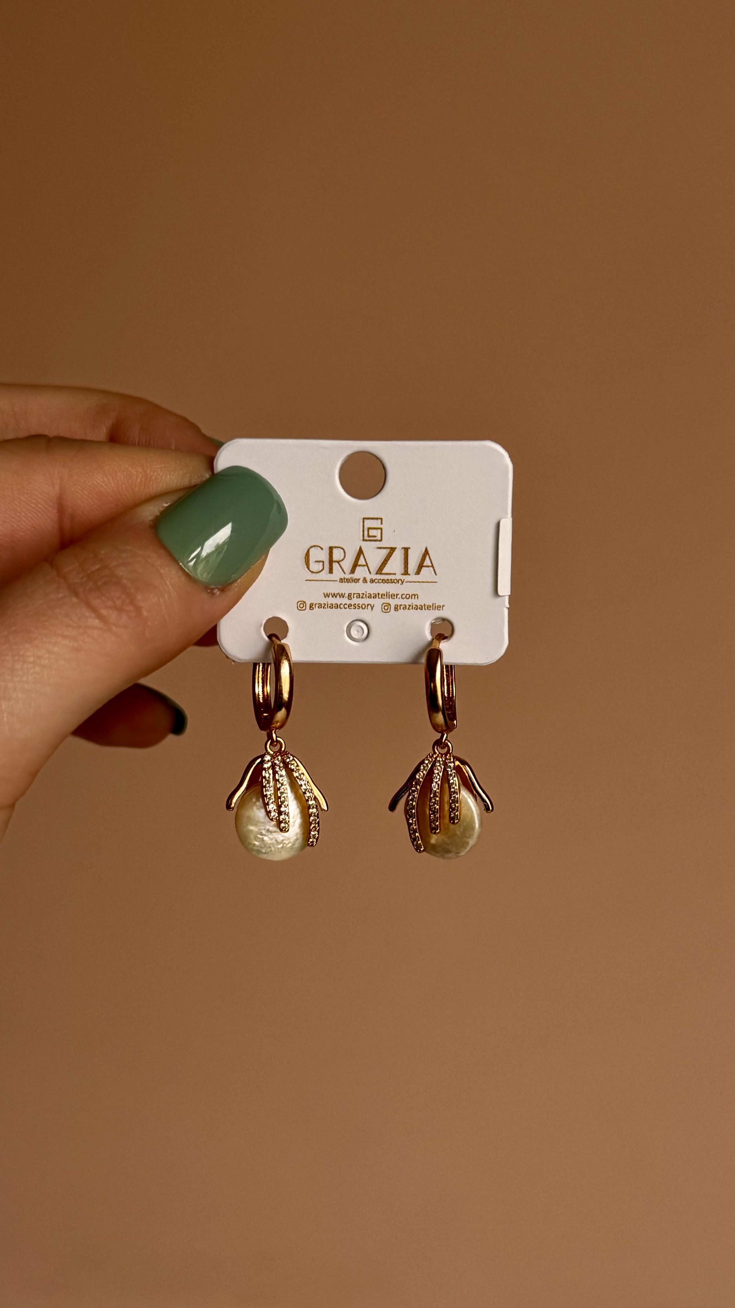 Vintage gerçek inci görünümlü küpe