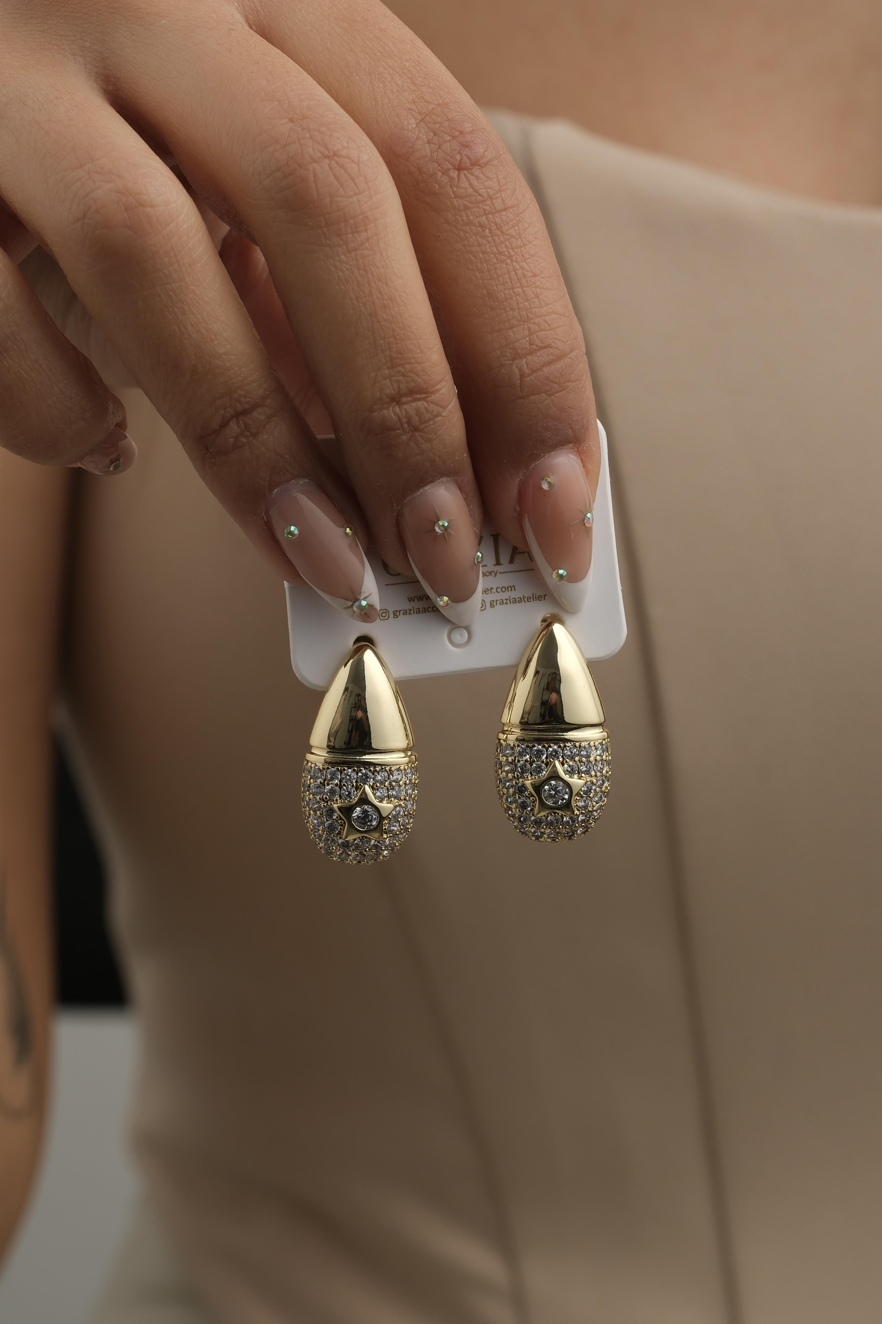 Zirkon Yıldızlı Badem Küpe