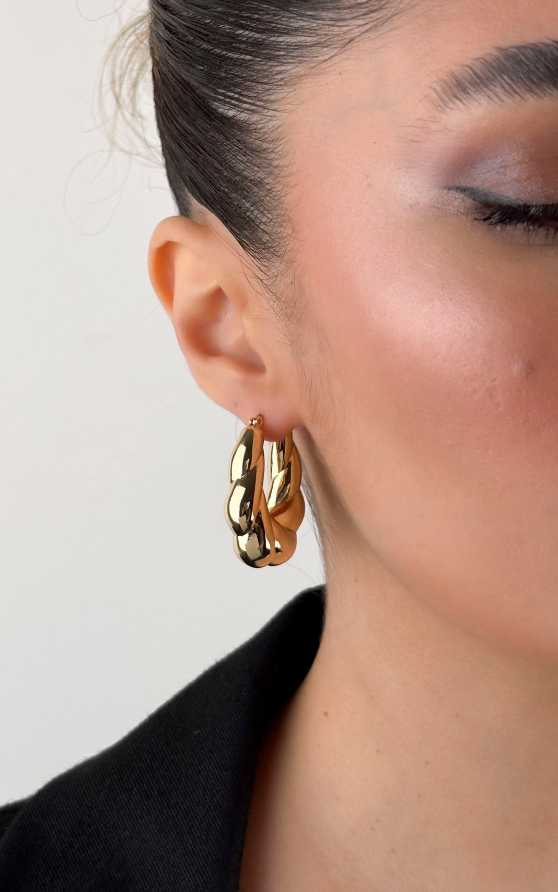 Burgu Oval Formlu Halka Küpe