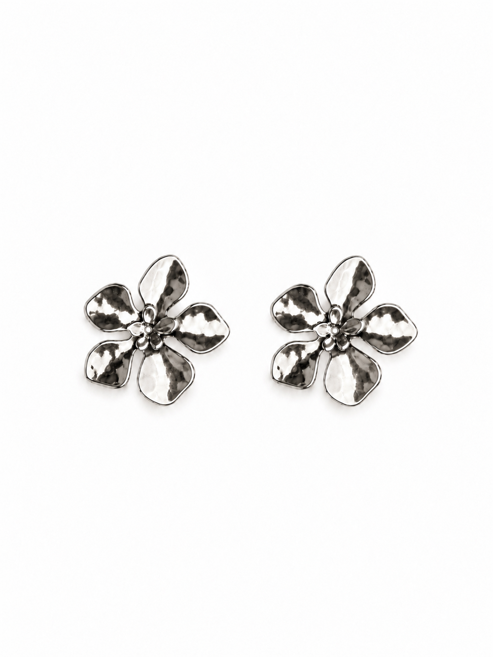 Çiçek Figürlü Silver Küpe