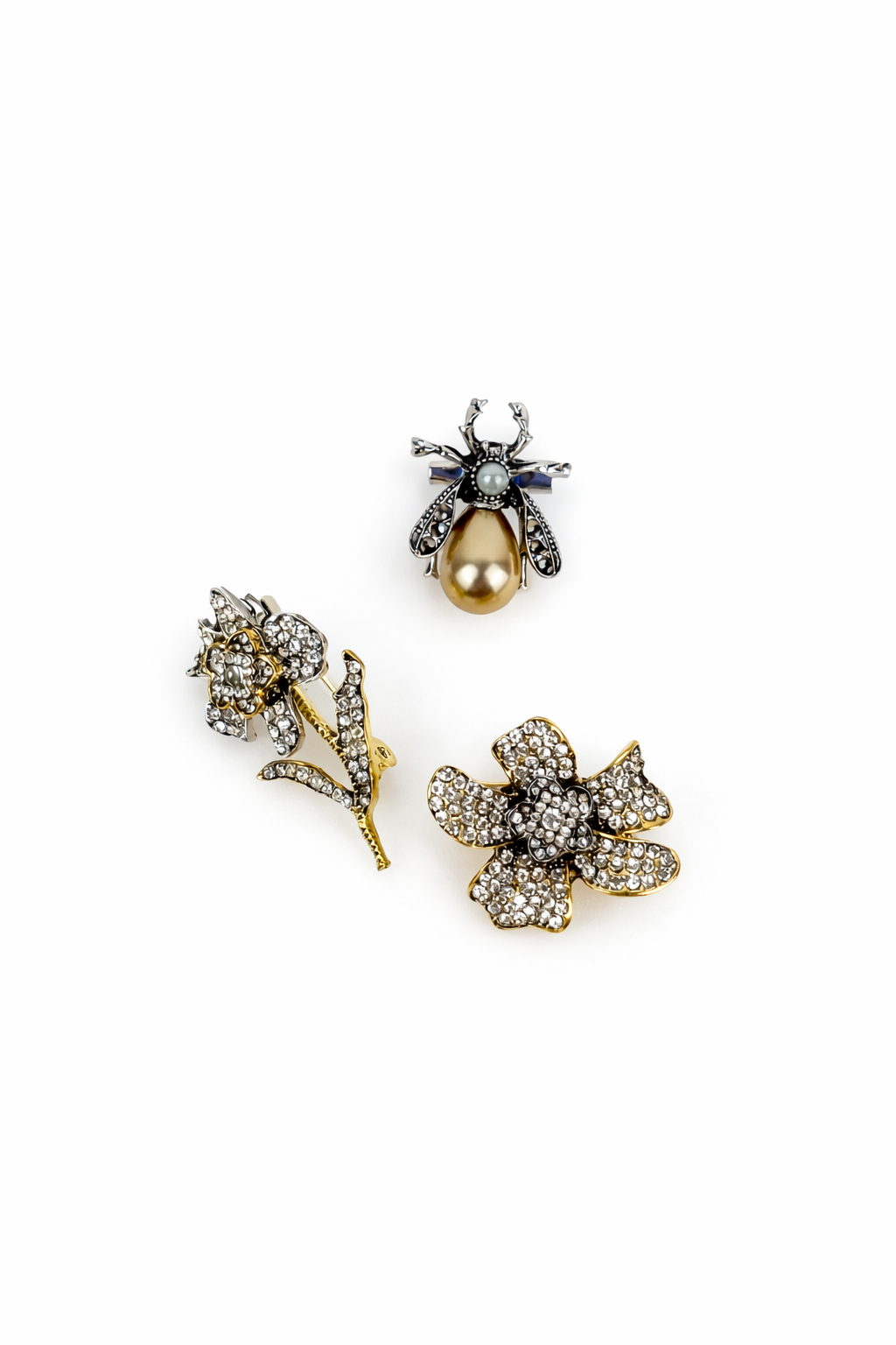 Çiçek ve Arı Figürlü Broş Seti