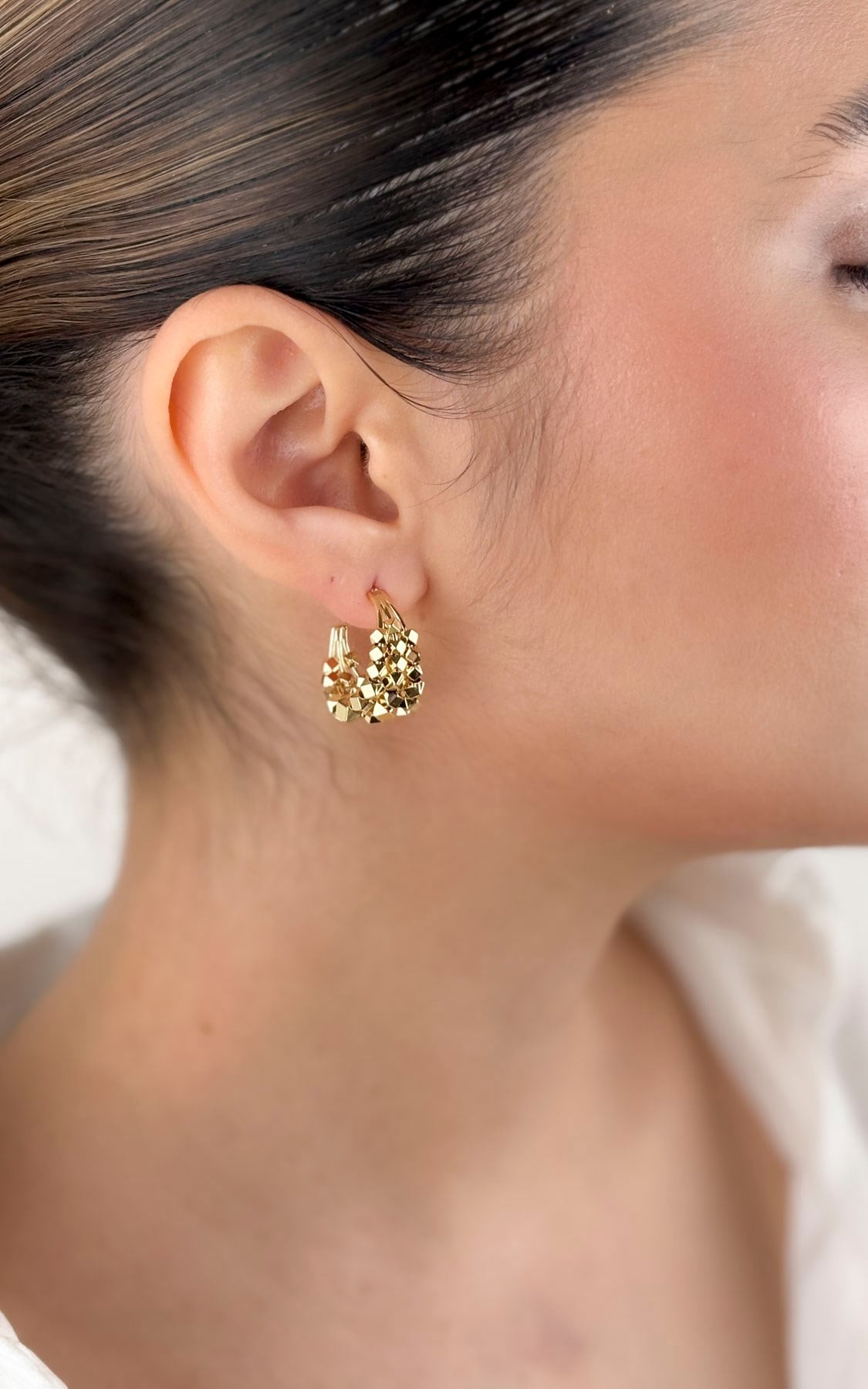 Dorika Topçuklu Yarım Halka Küpe