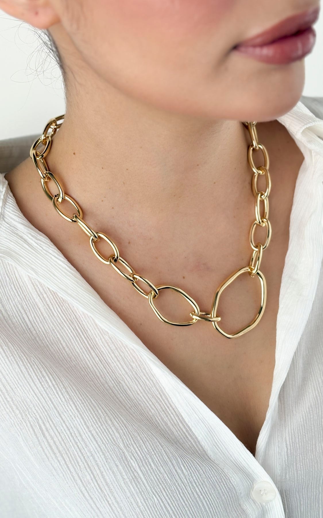 Geometrik Formlu Gold Zincir Kolye