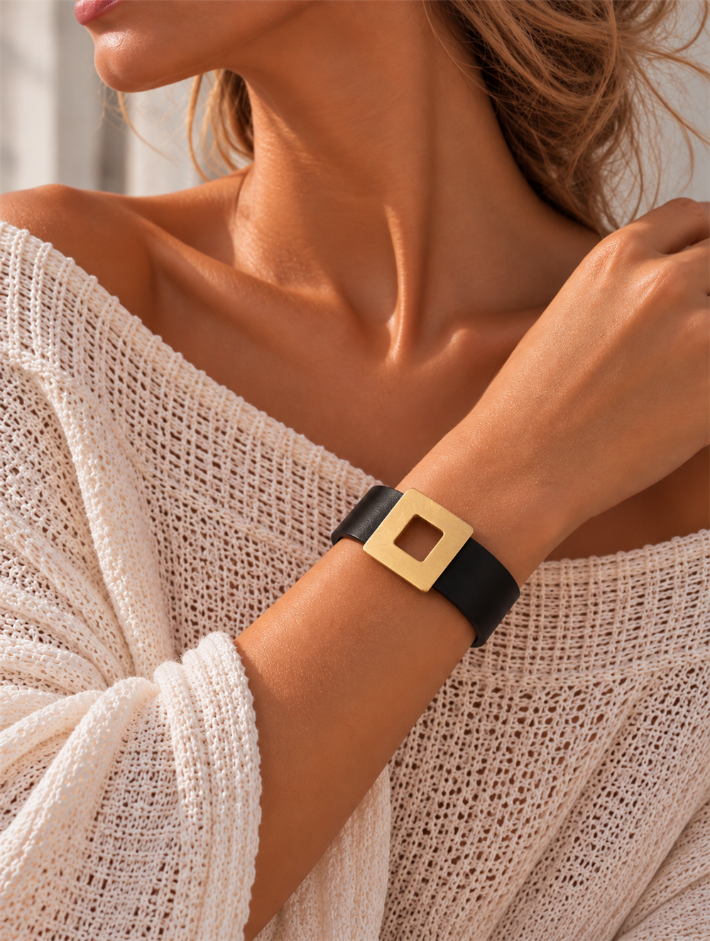 Geometrik Kare Plaka Mat Gold Deri Mıknatıslı Bileklik