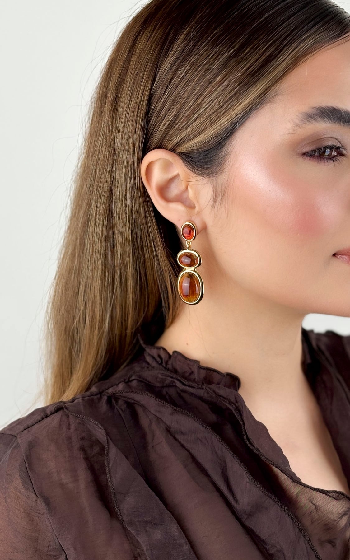 Oval Kehribar Taş Sıralı Küpe