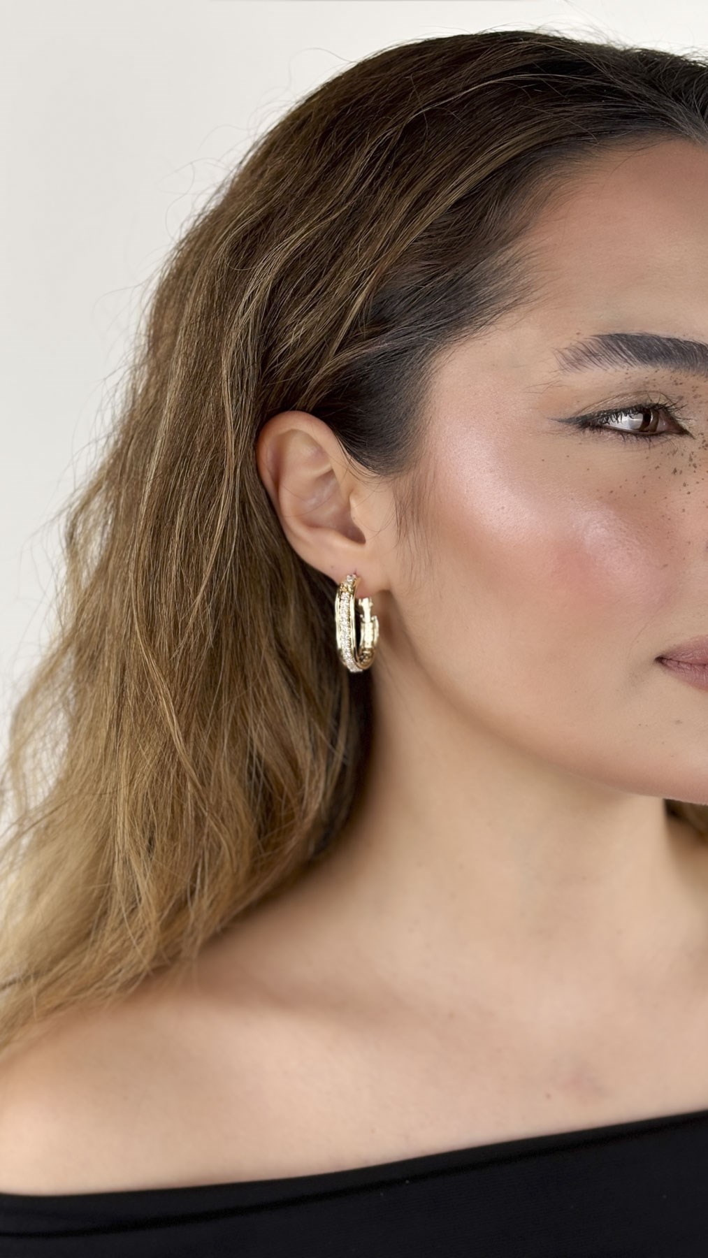 Taşlı Oval Halka Küpe