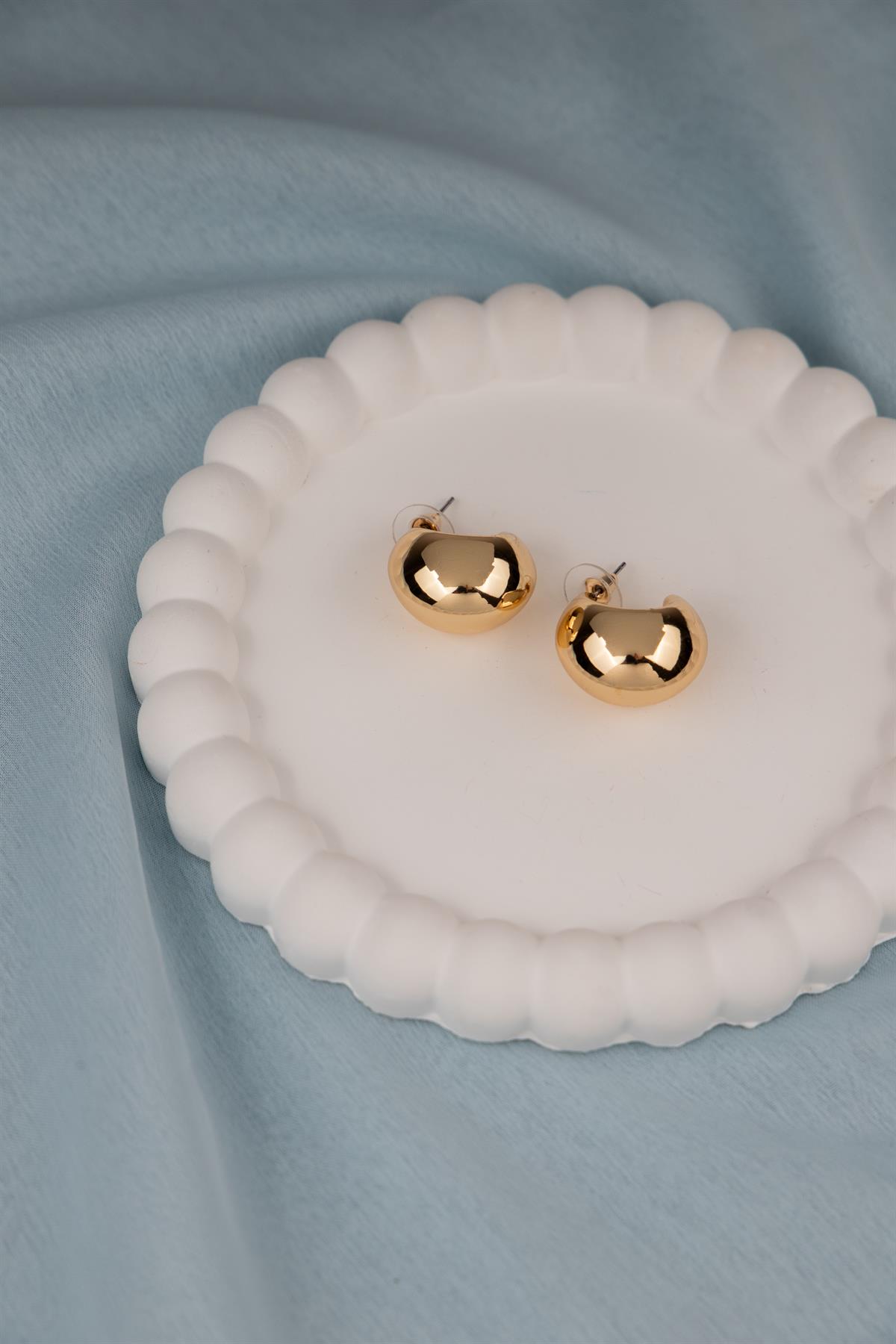 Bombeli Gold Yarım Halka Küpe