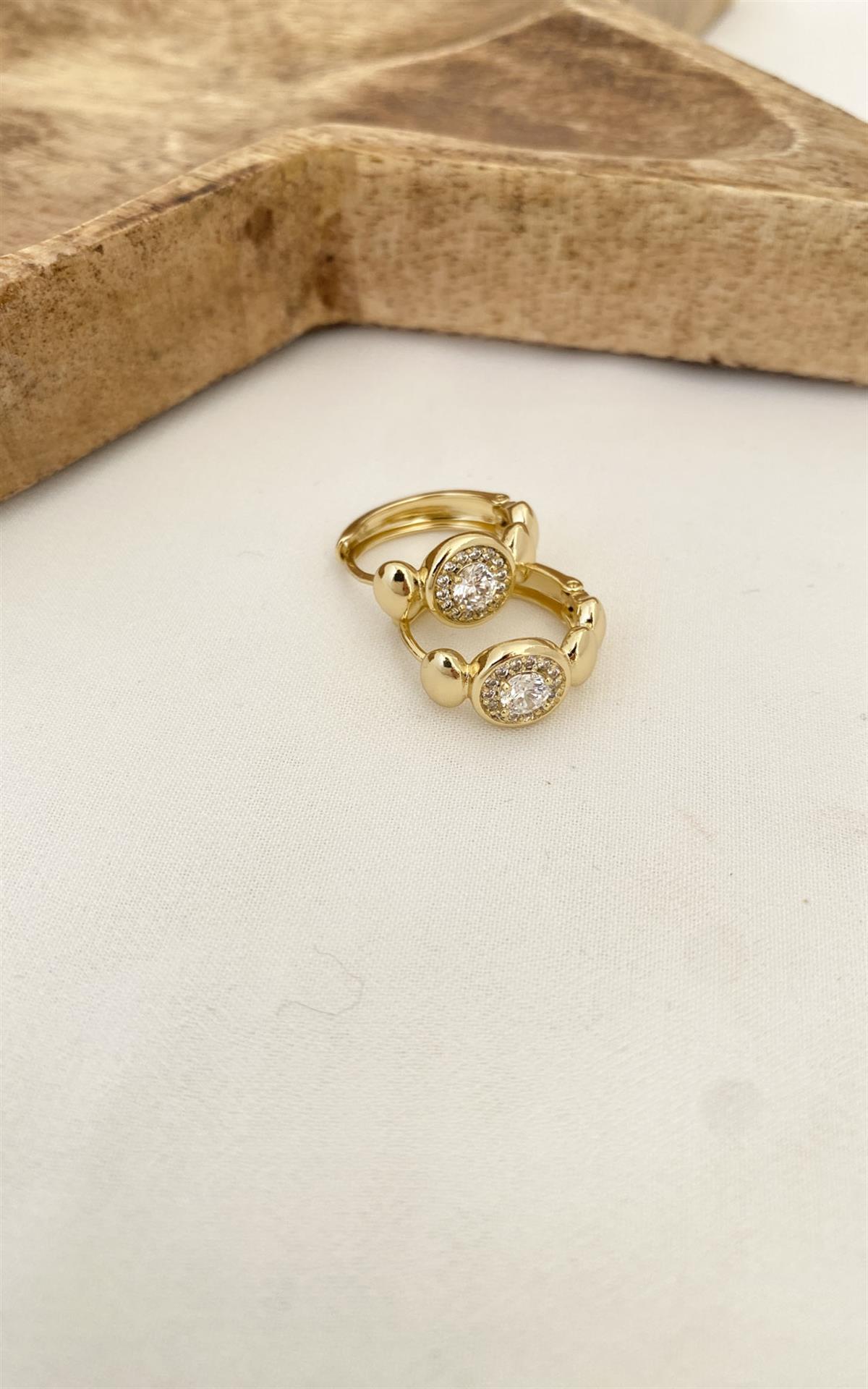 Daire Detaylı Taşlı Gold Halka Küpe