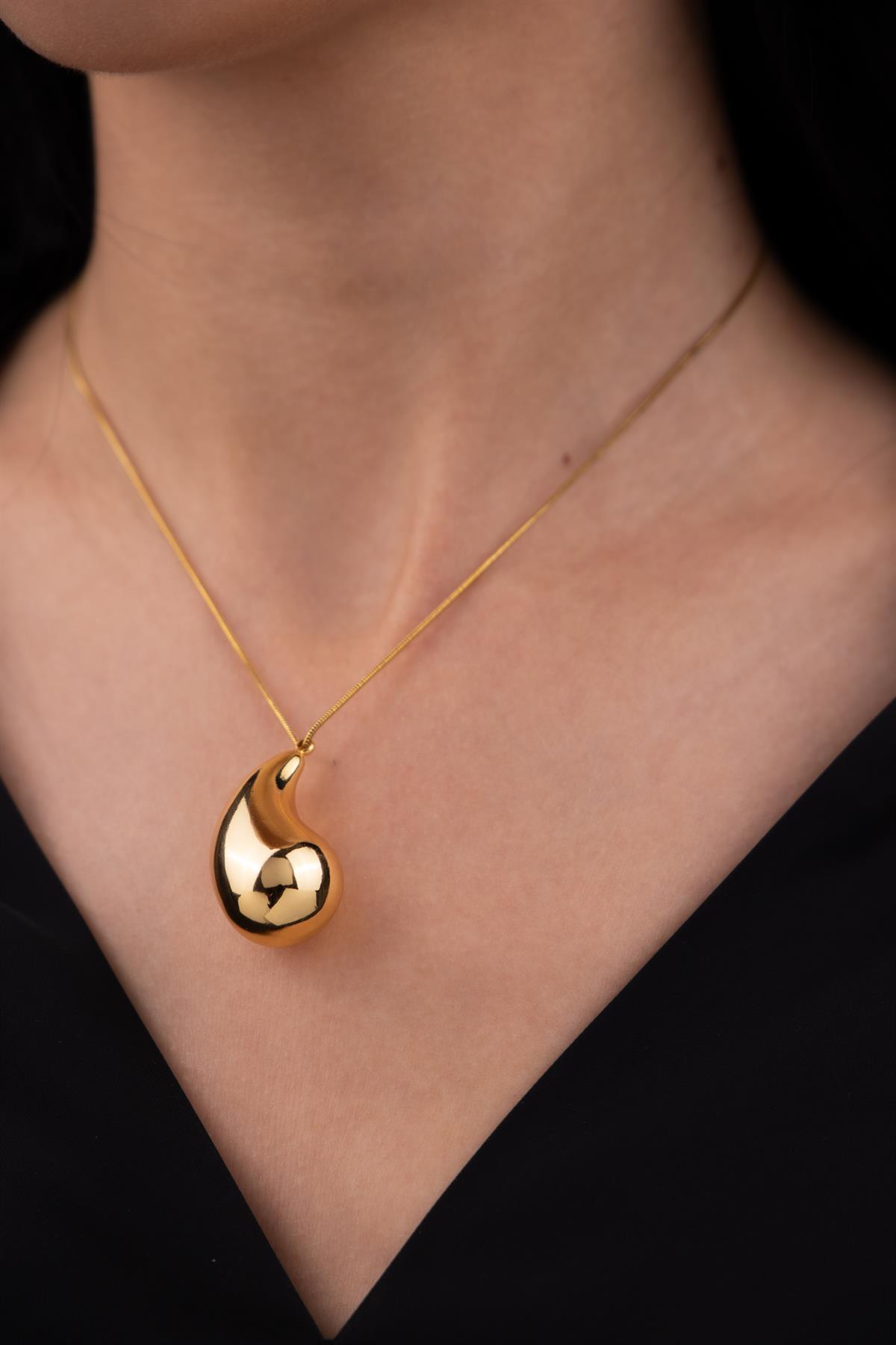 Damla Formlu Yılan Zincirli Gold Çelik Kolye