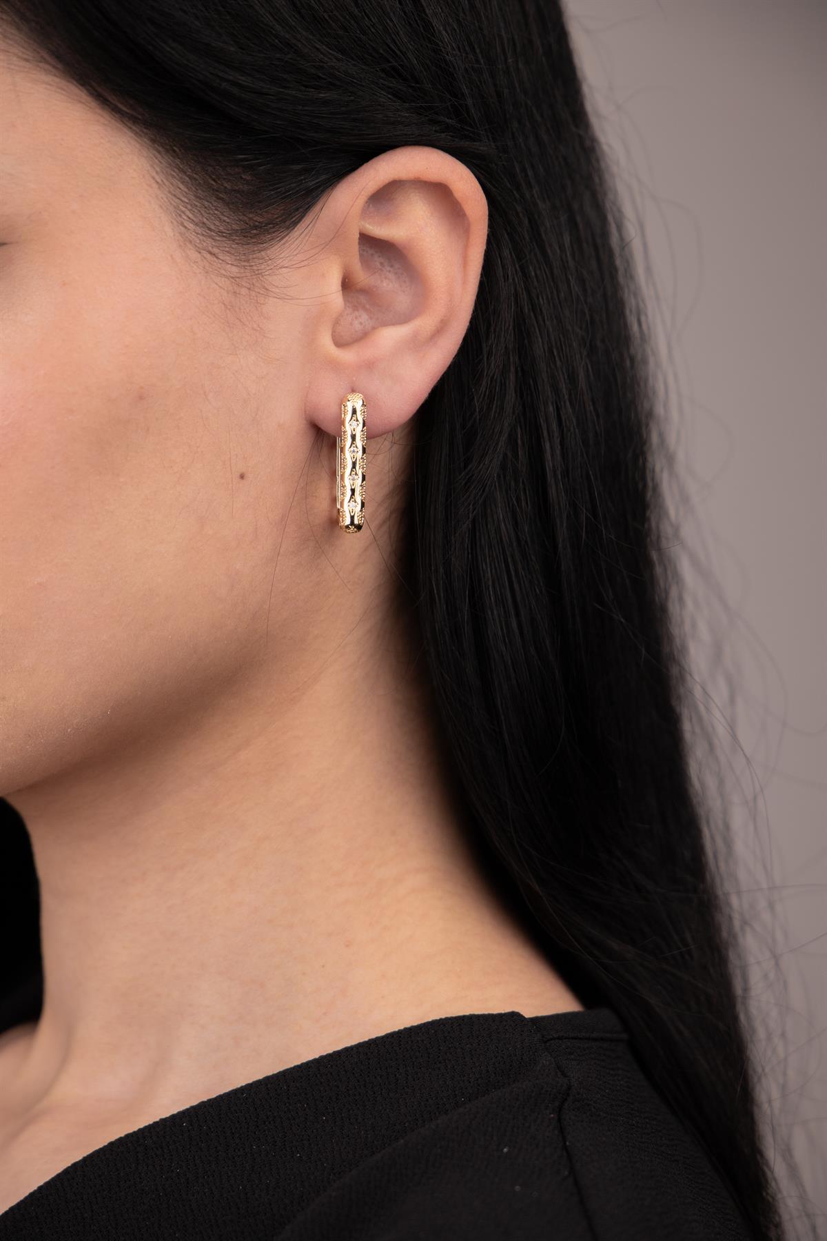 Dikdörtgen Zirkon Taş Detaylı Gold Halka Küpe