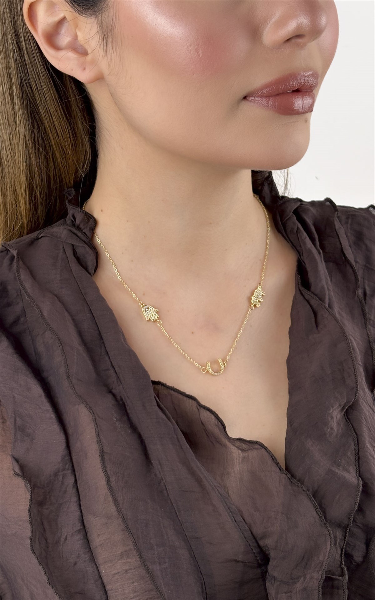 El ve Fil Figürlü Zincir Kolye