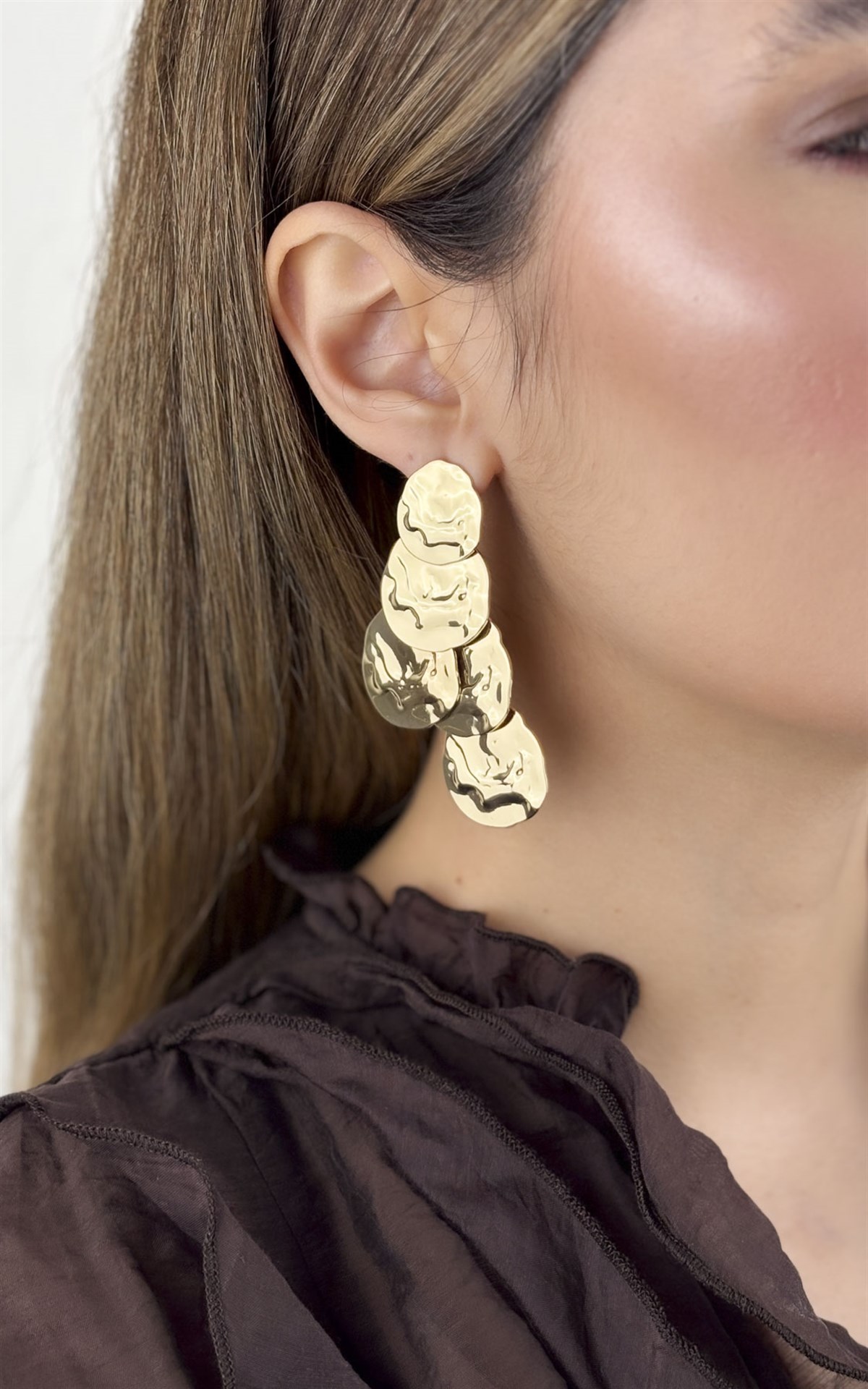 Ezme Plaka Sıralı Küpe