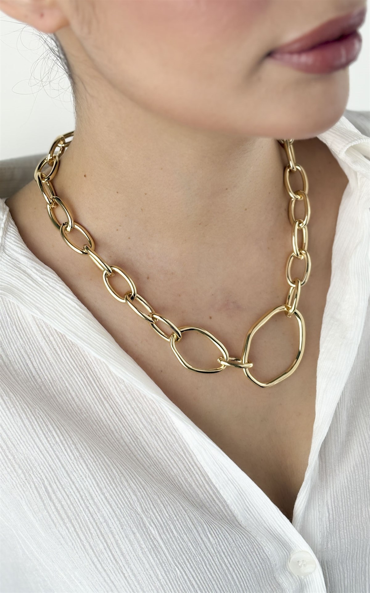 Geometrik Formlu Gold Zincir Kolye