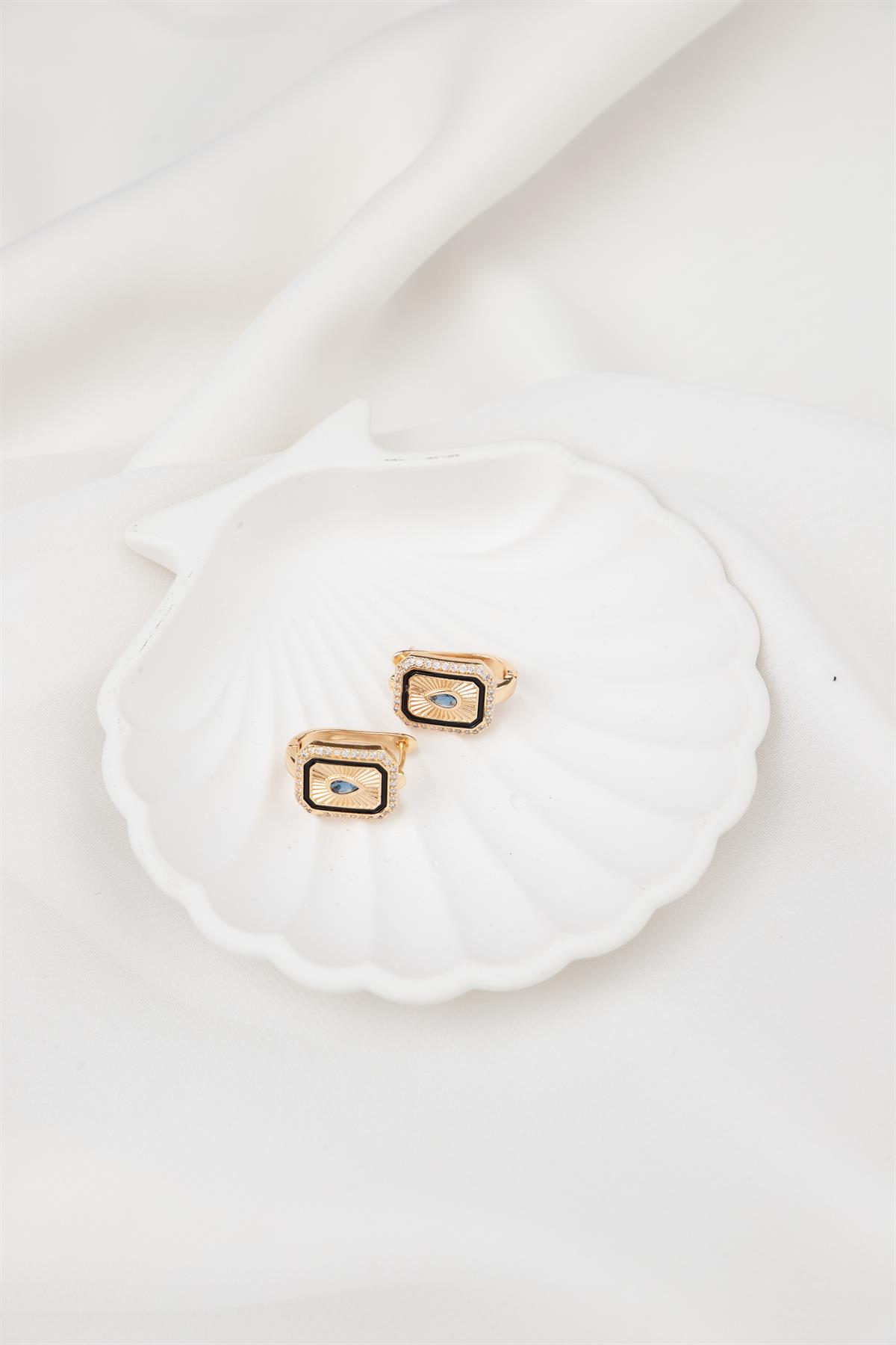 Geometrik Plaka Damla Detaylı Gold Siyah Halka Küpe