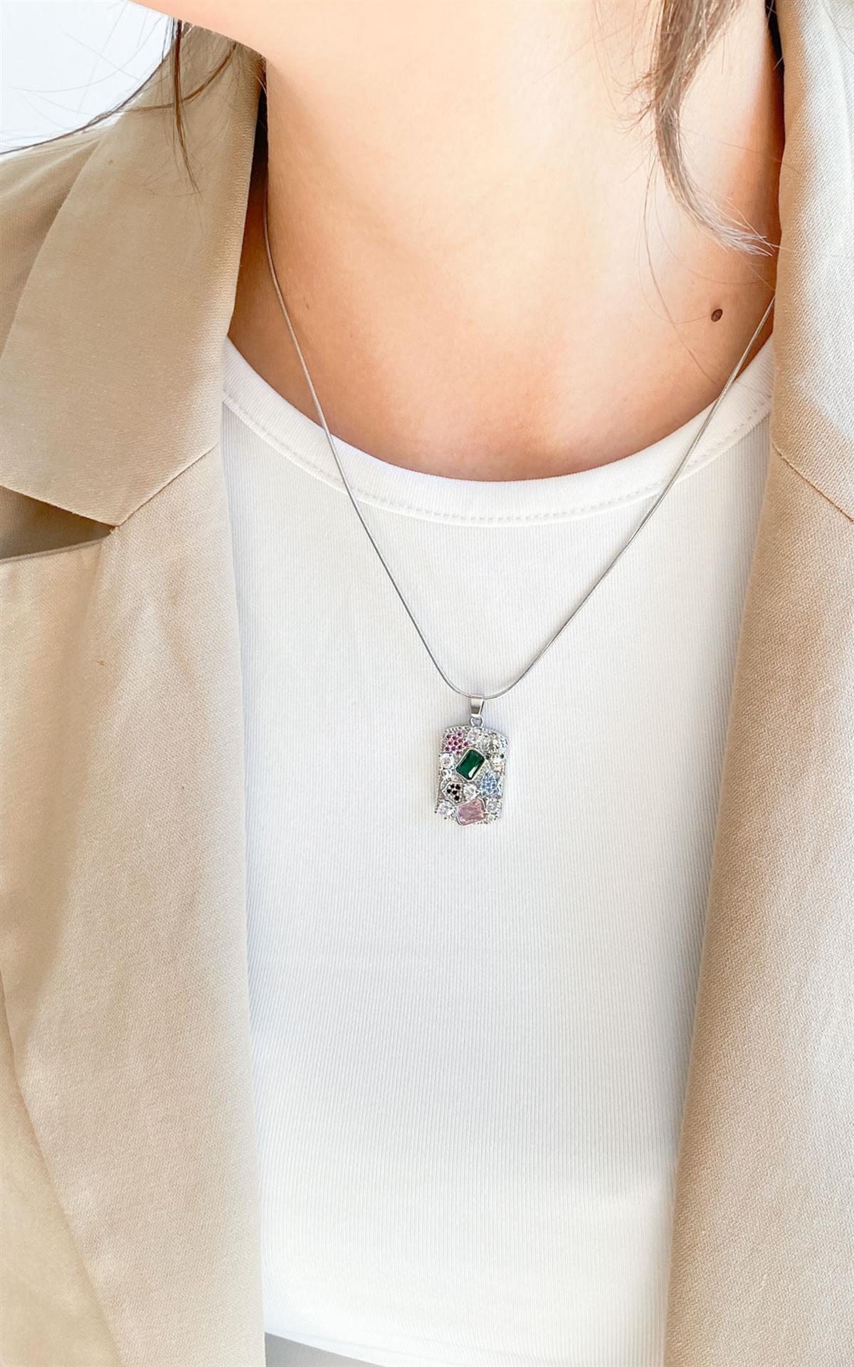 Geometrik Plaka Renkli Taşlı Gümüş Çelik Kolye