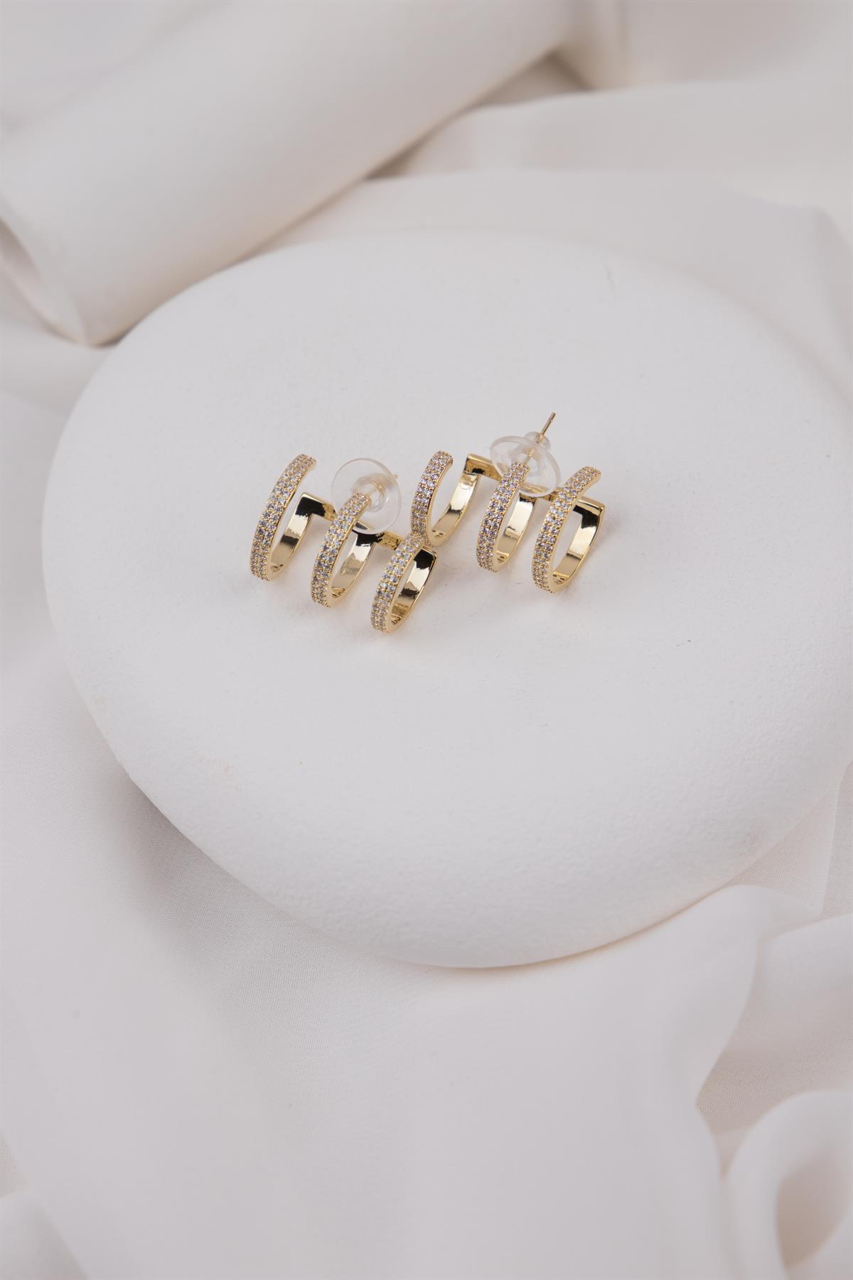 Geometrik Zirkon Taşlı Gold Yarım Halka Küpe