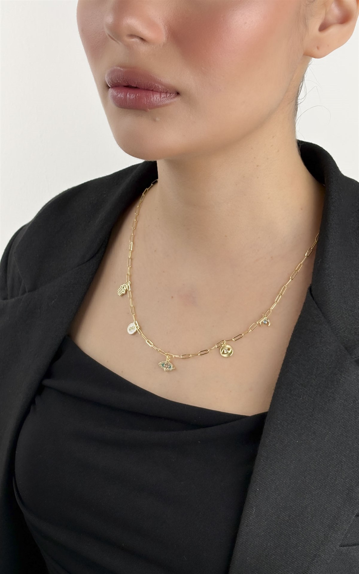 Göz Figürlü Kolye