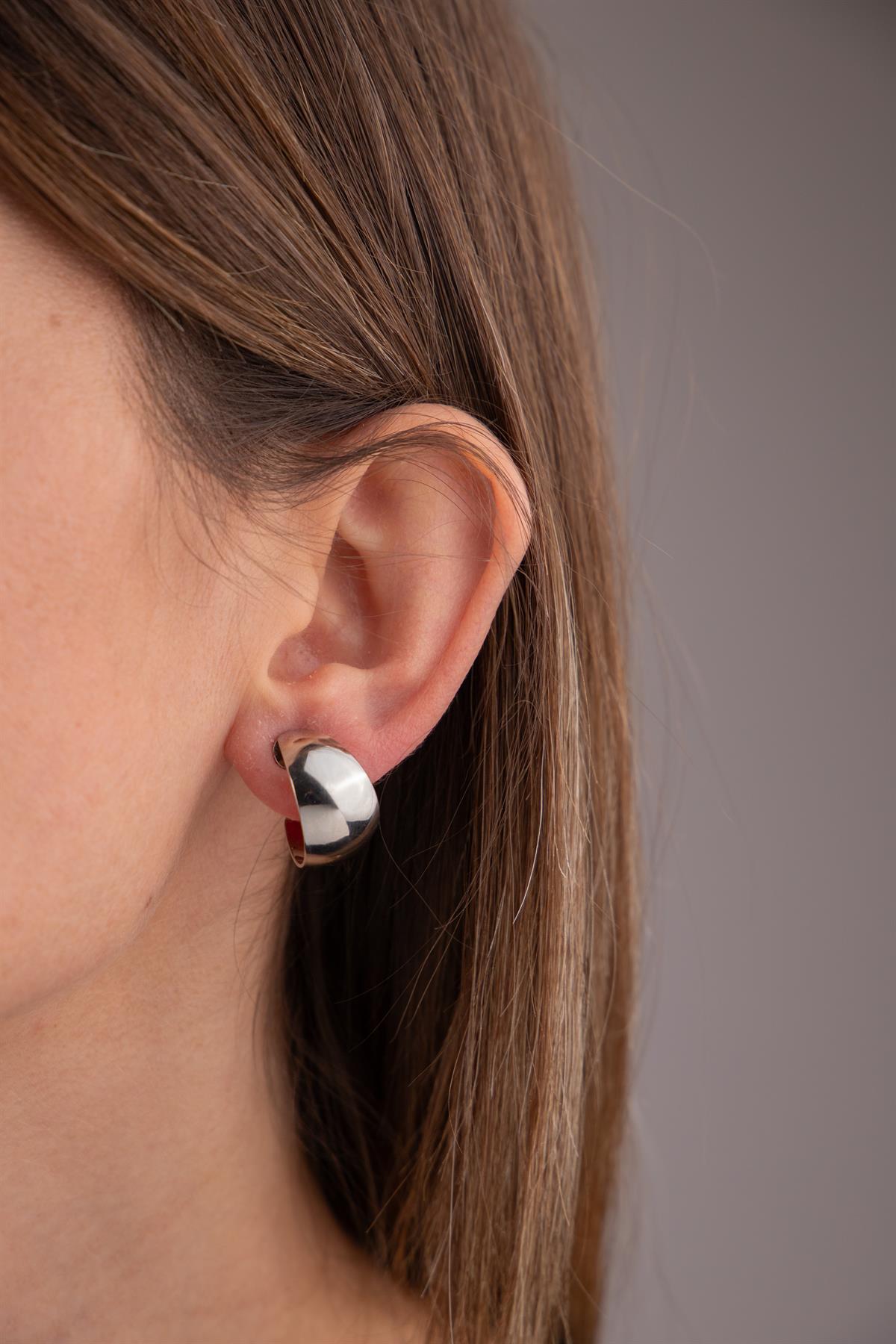 Gümüş Yarım Halka Küpe