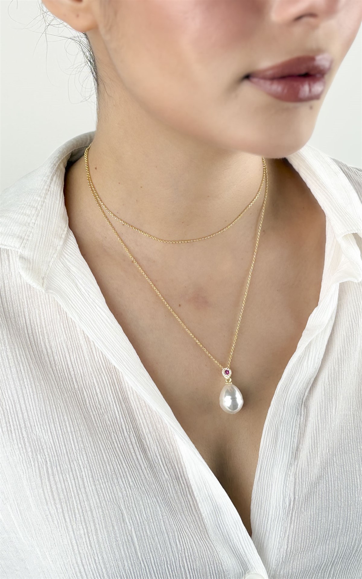 İncili Zirkon Taş Detaylı Kolye