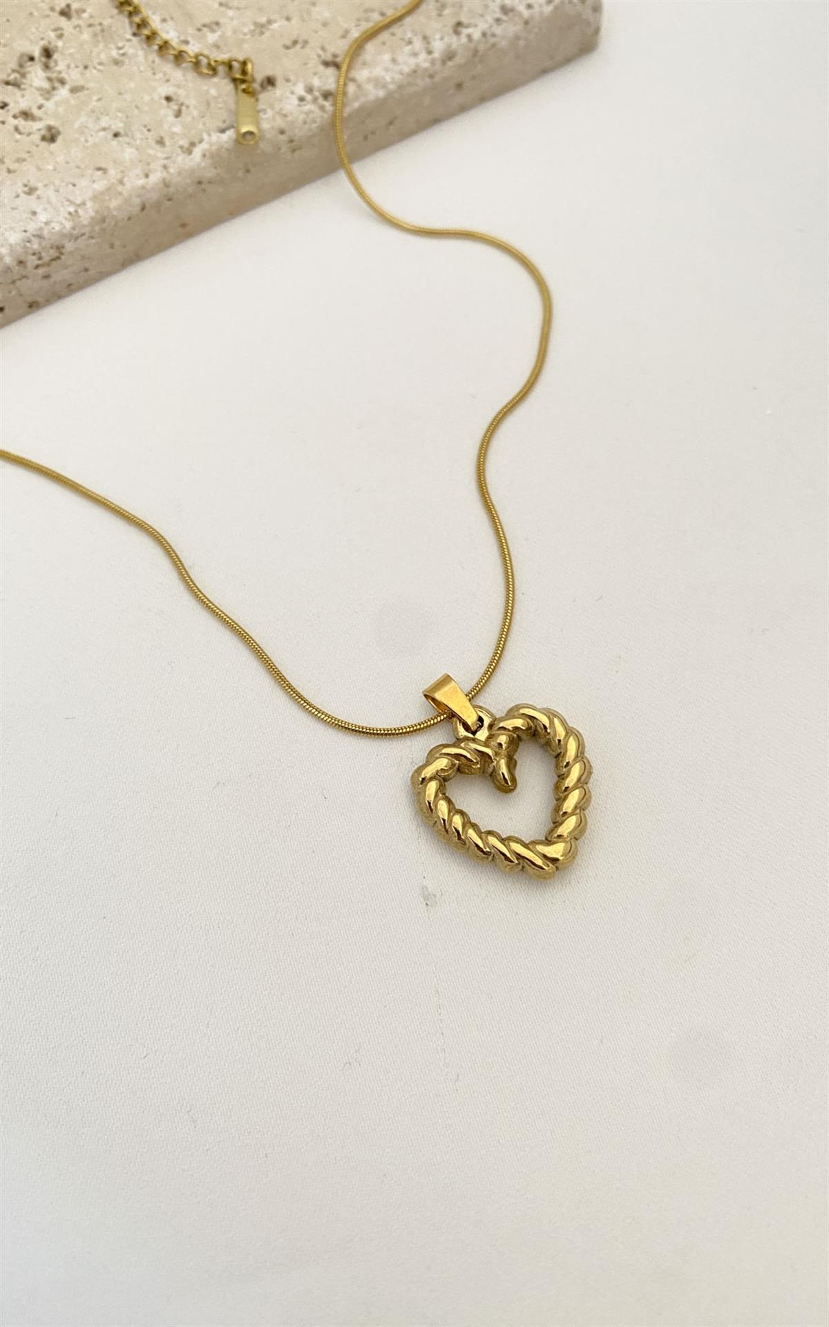 Kalp Figürlü Burgulu Gold Çelik Kolye