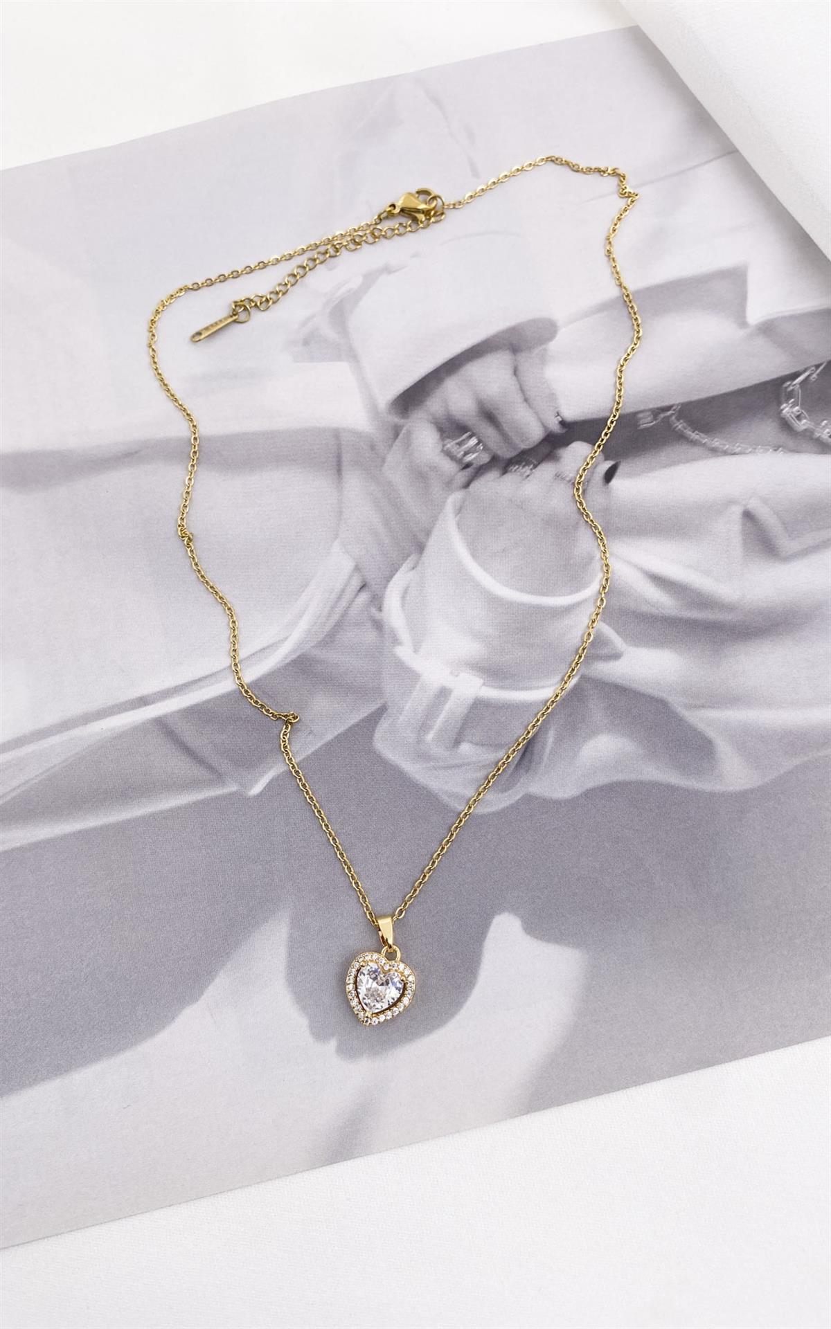 Kalp Figürlü Gold Beyaz Çelik Kolye