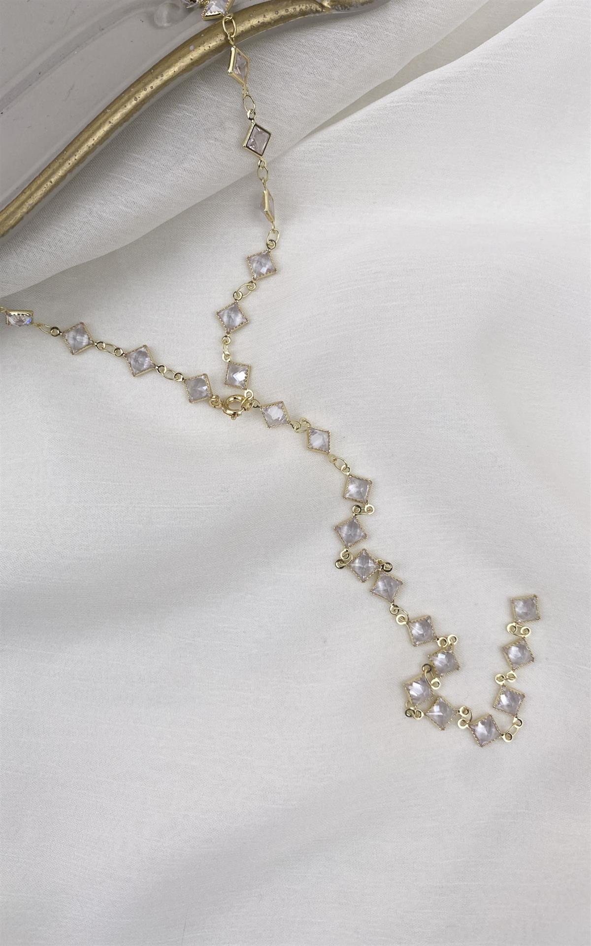 Kare Sıralı Gold Beyaz Çelik Y Kolye