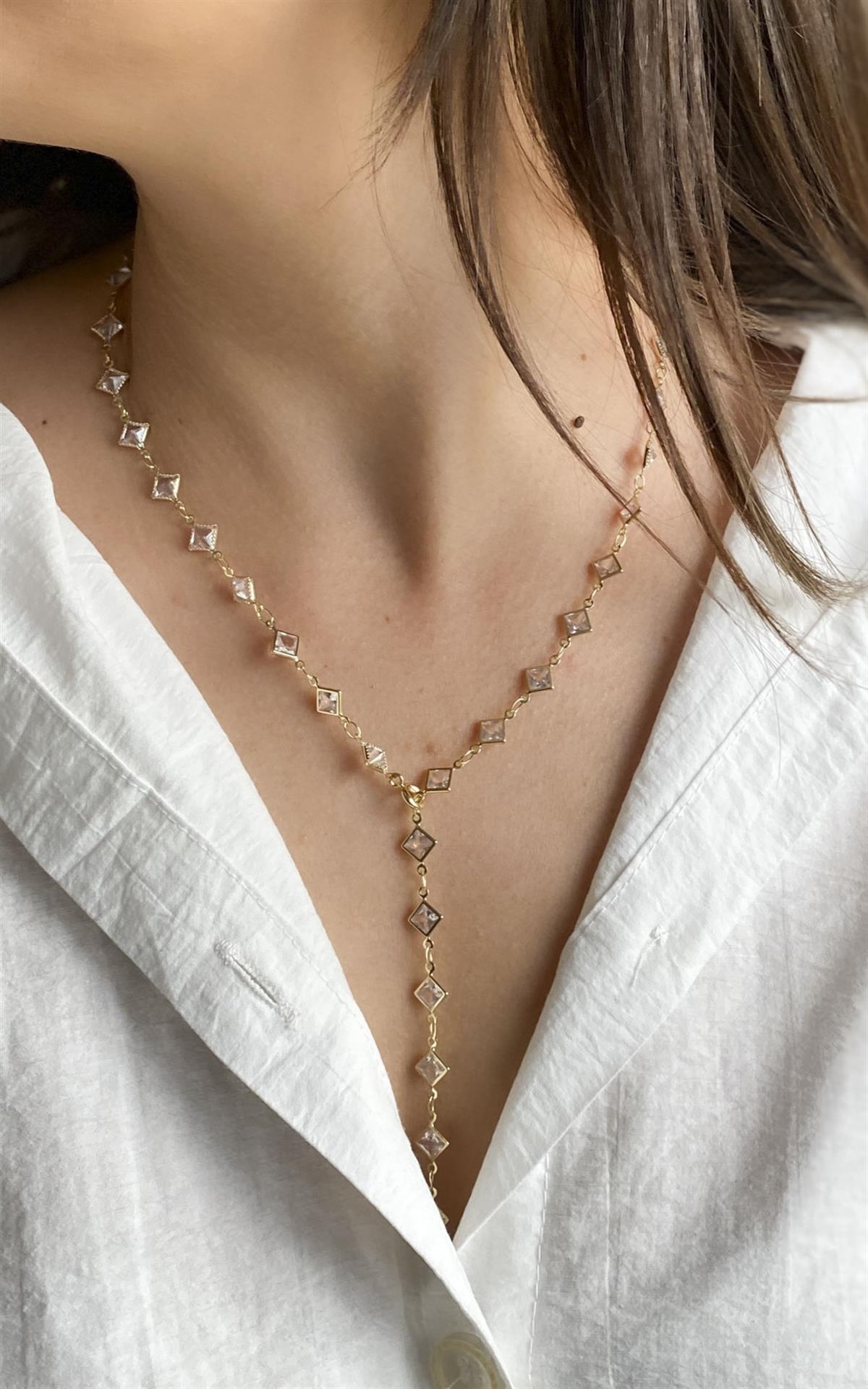 Kare Sıralı Gold Beyaz Çelik Y Kolye