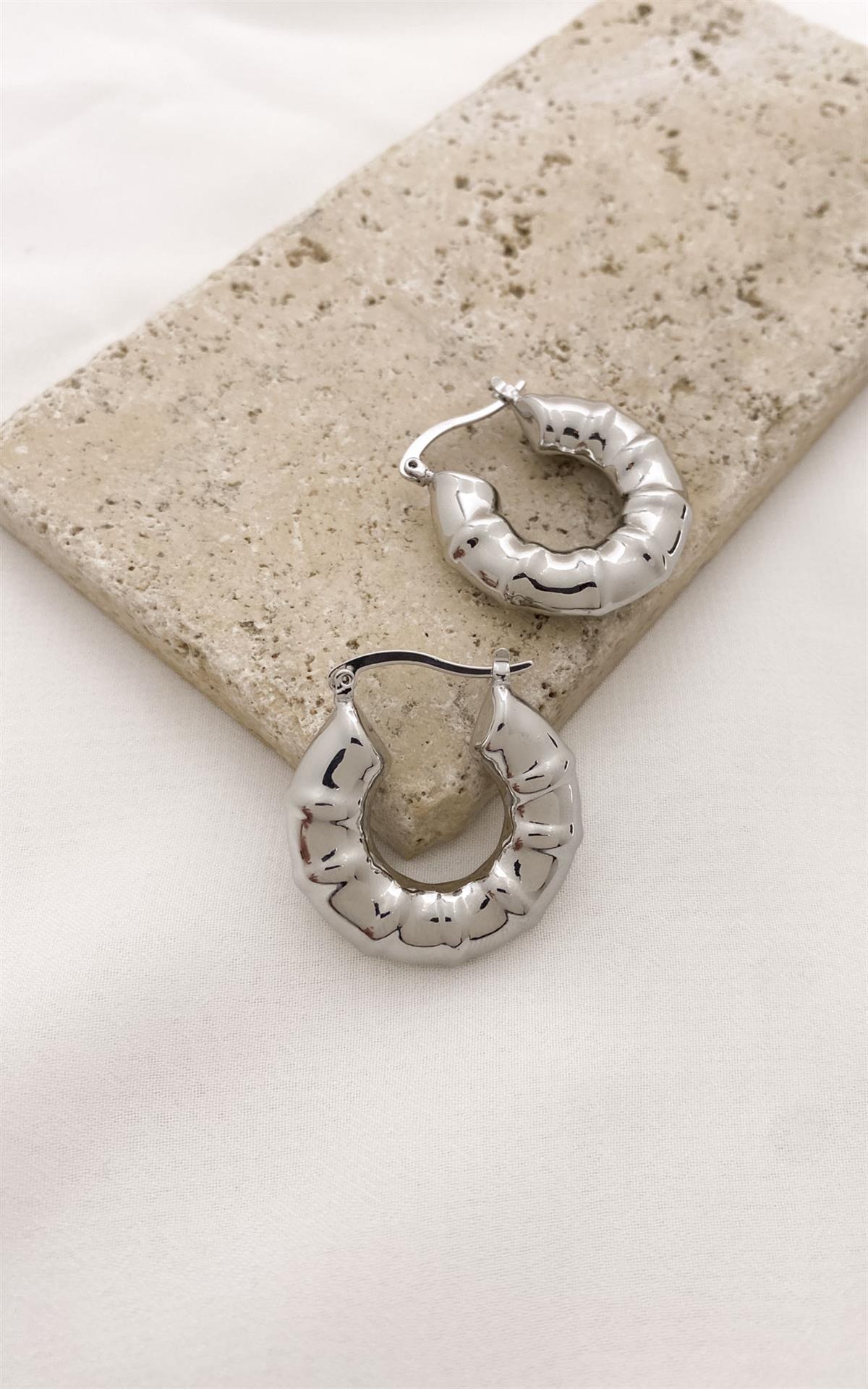 Kemik Model Gümüş Halka Küpe