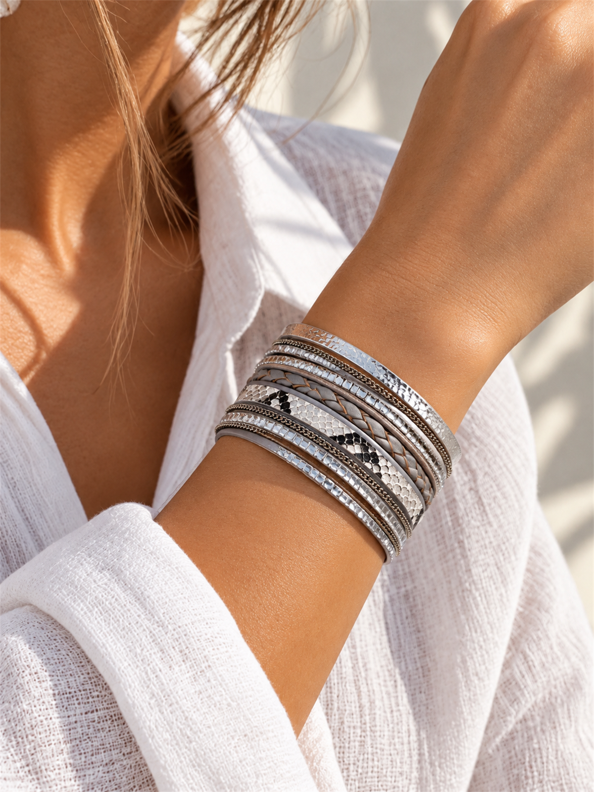 Kristal Görünümlü Çoklu Silver Mıknatıslı Bileklik